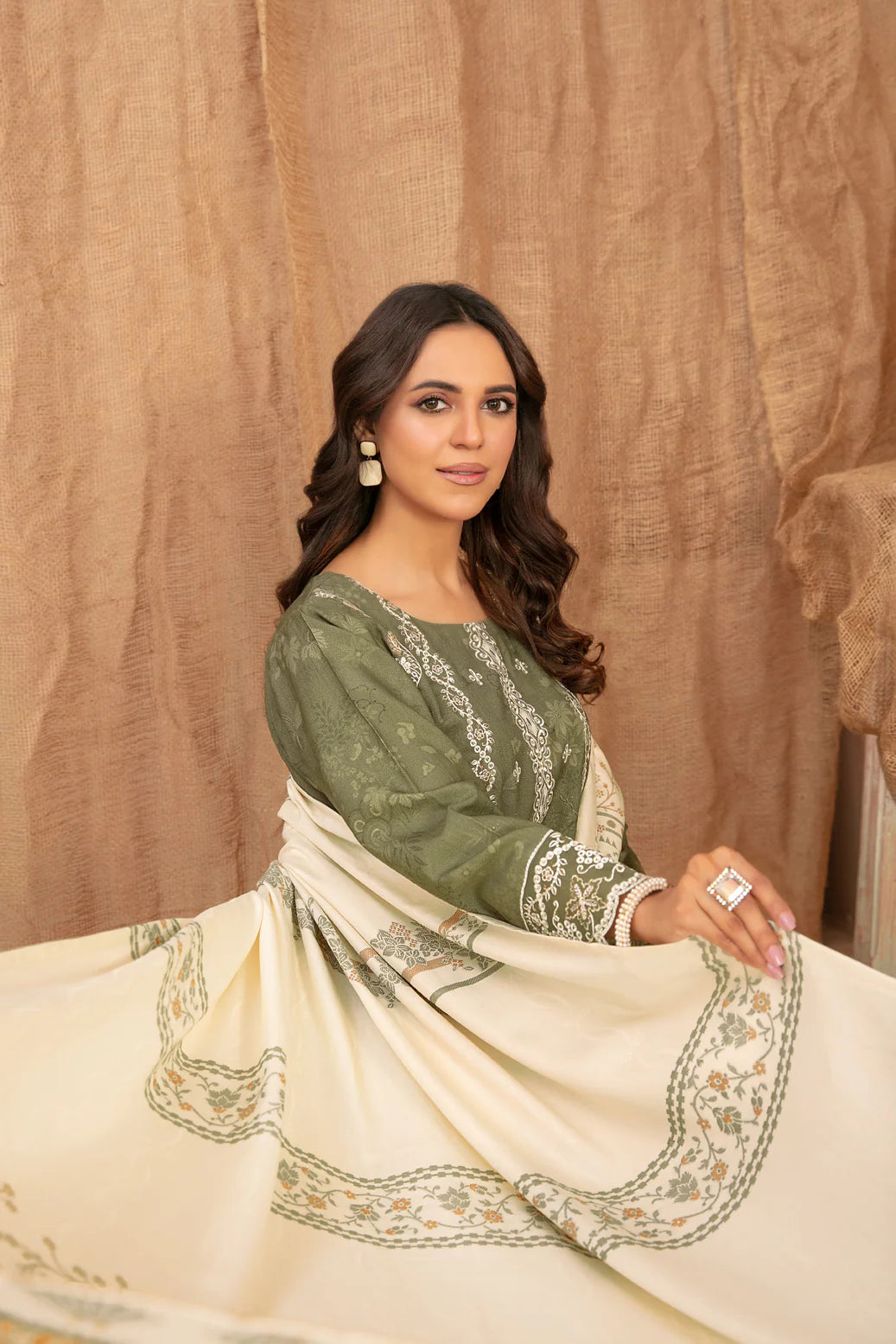 TAWAKKAL Cassa D-5398