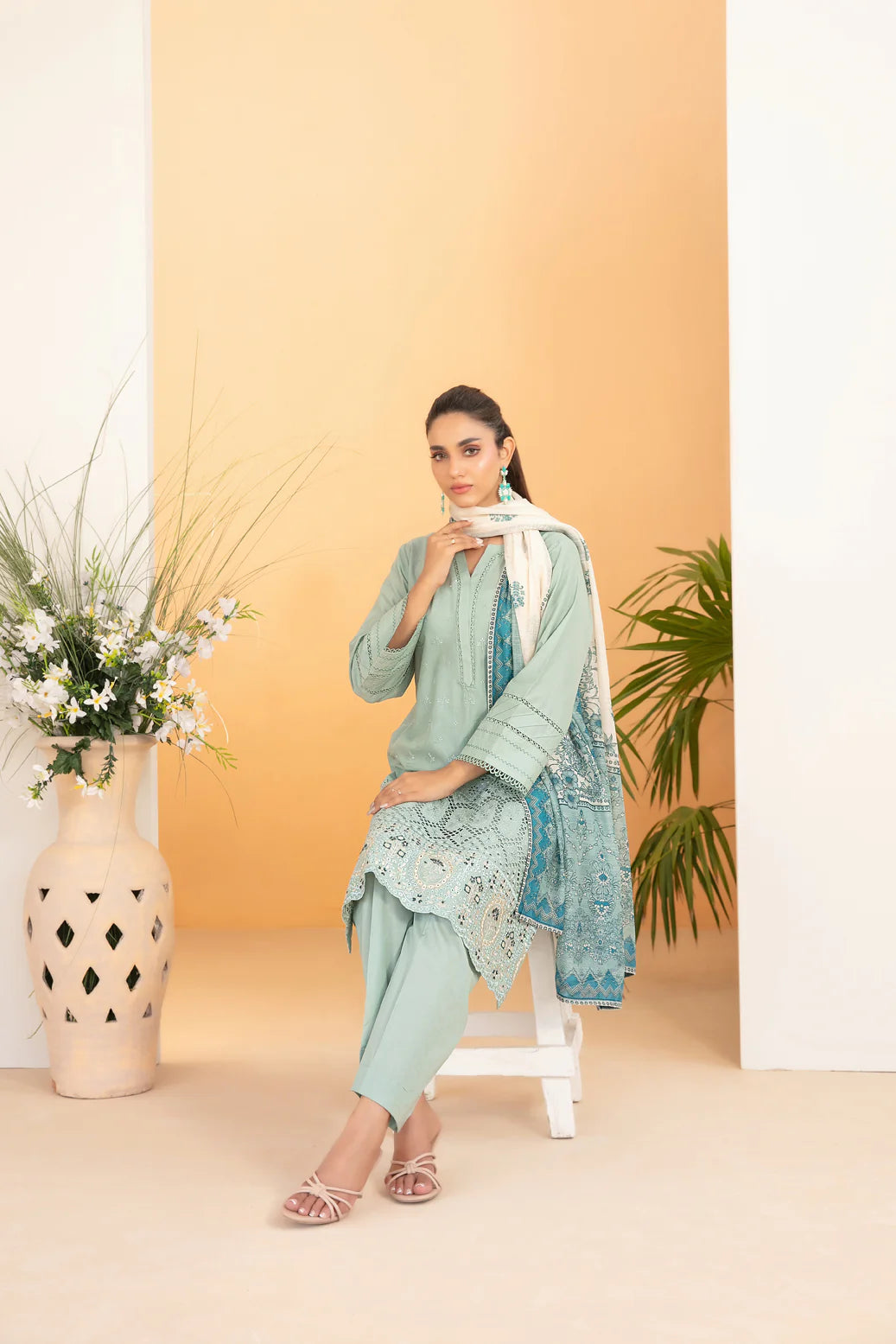 TAWAKKAL Dinara D-2292