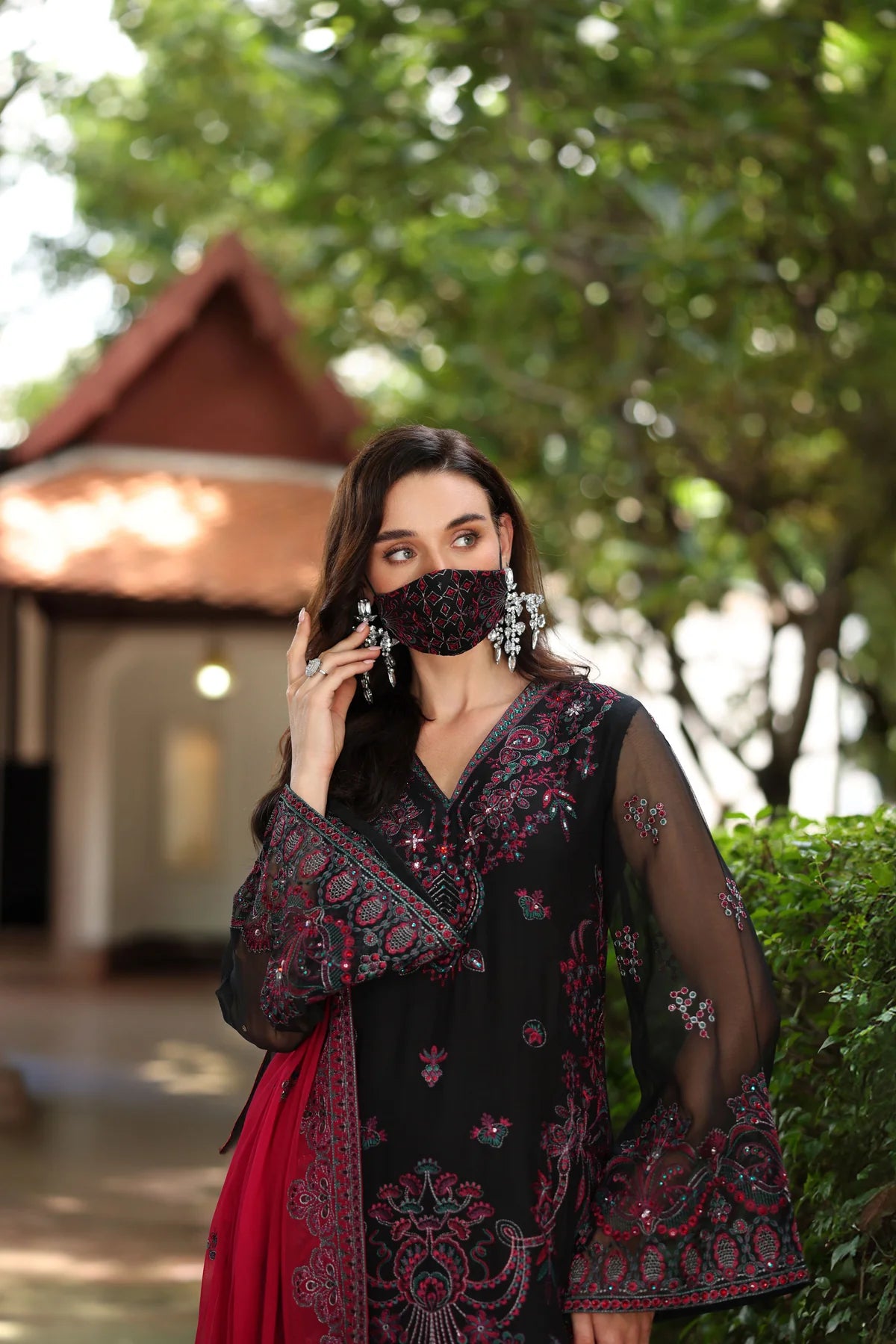 FLOSSIE Naayab by Kuch Khas K - 110