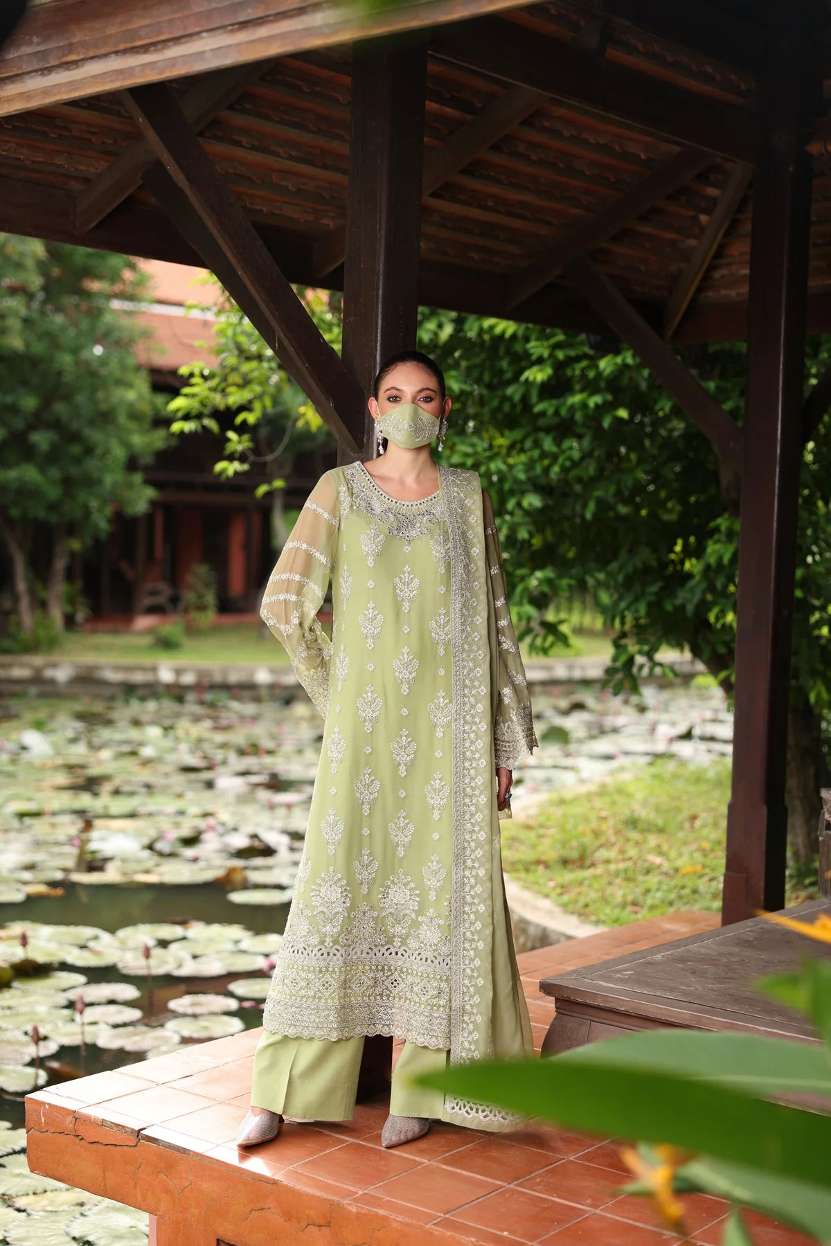 FLOSSIE Naayab by Kuch Khas K - 107