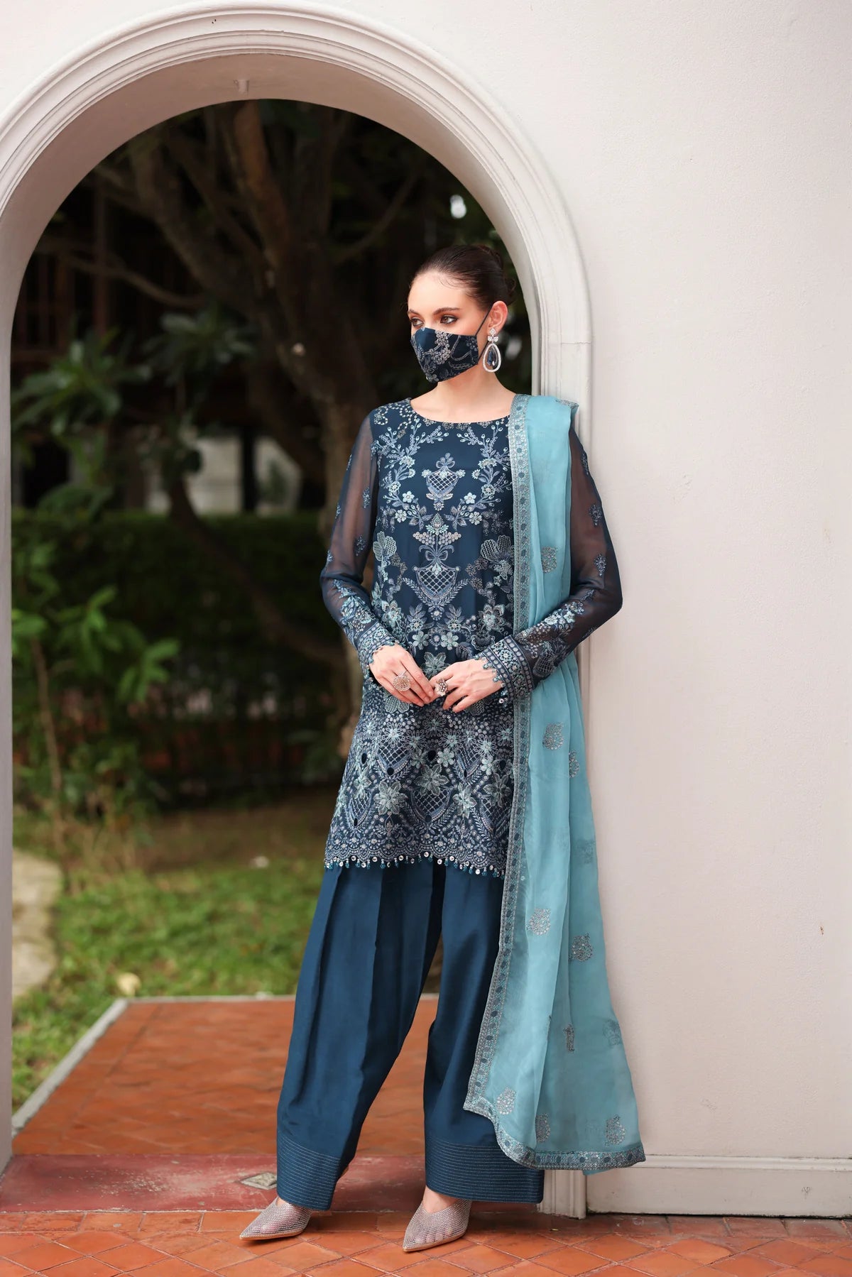 FLOSSIE Naayab by Kuch Khas K - 108