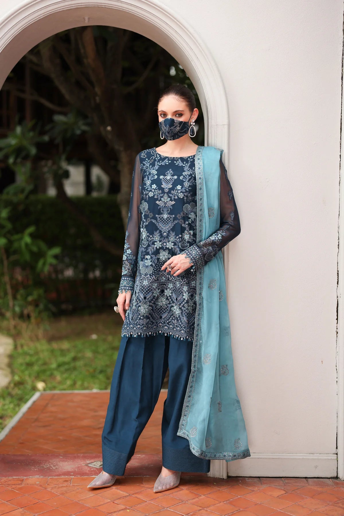 FLOSSIE Naayab by Kuch Khas K - 108
