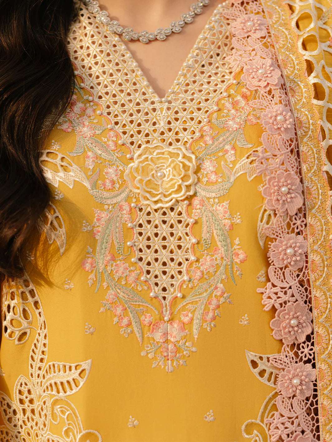 BIN ILYAS Luxury Lawn - 104 A