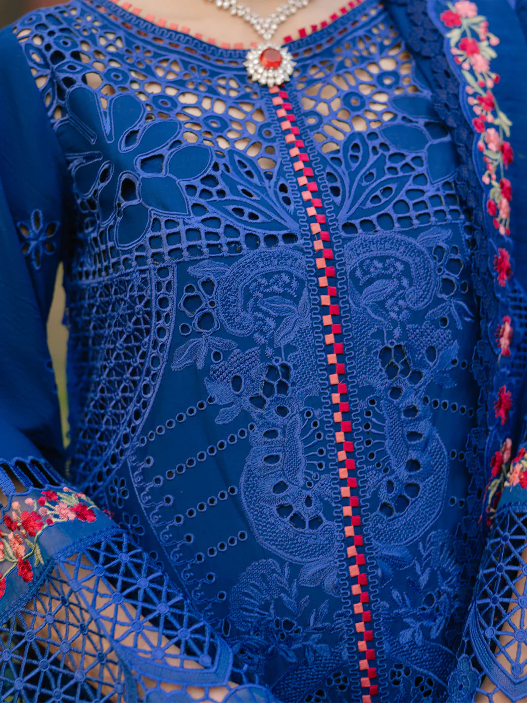 BIN ILYAS Luxury Lawn - 106 B