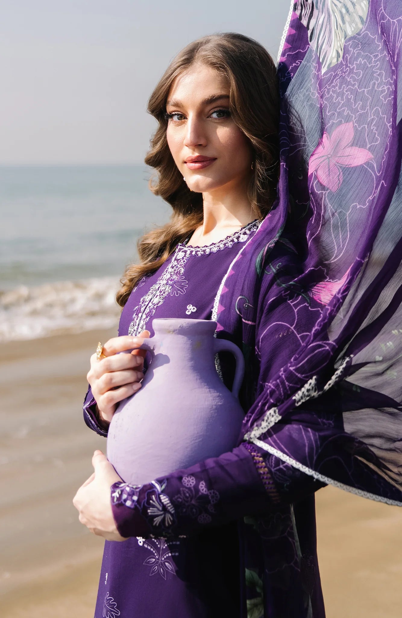 SERAN Afsanah Elin D-08