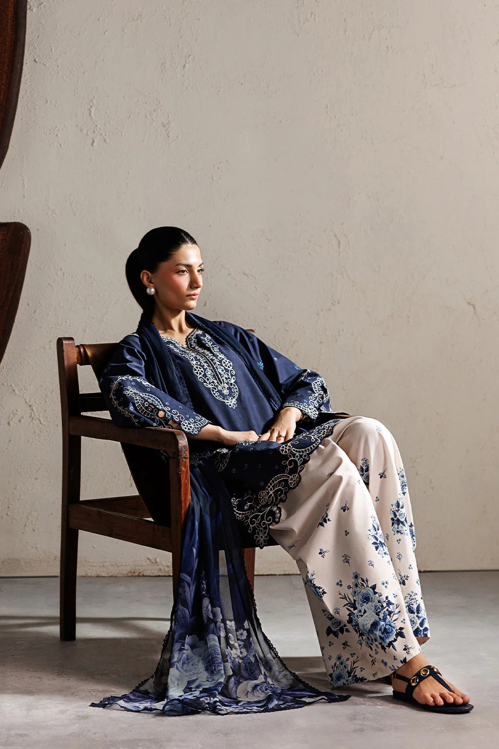 IZNIK Festive Lawn IBE-02 Embroidered Lawn