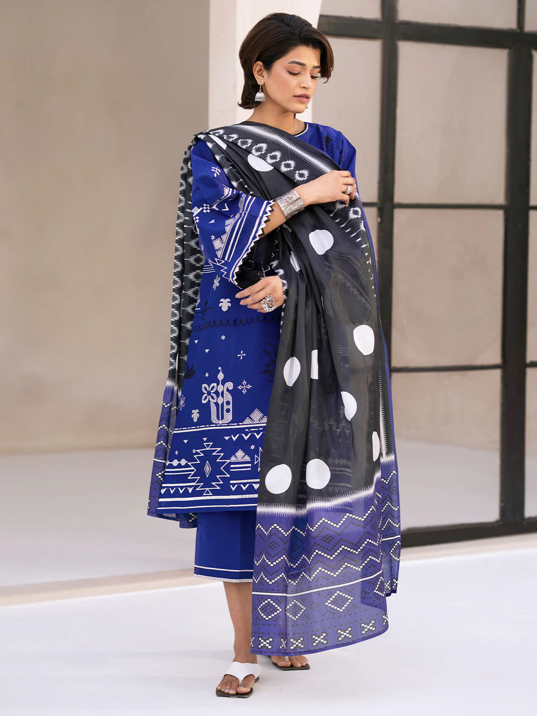 BIN ILYAS Aaina - 81 A