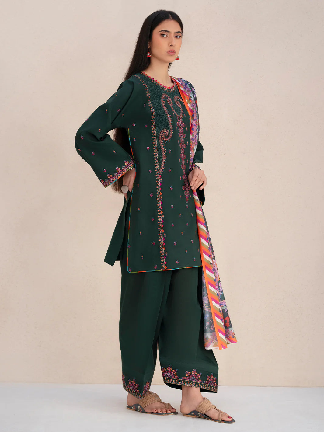 BIN ILYAS Aaina - 82 B