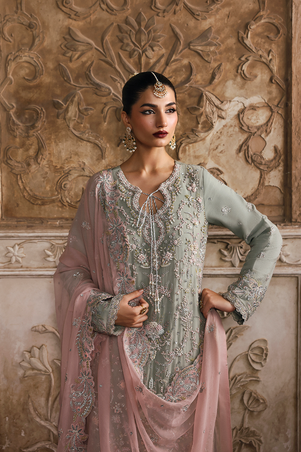 EMAAN ADEEL Romansiyyah Luxury Formal - MAHPARI - 09