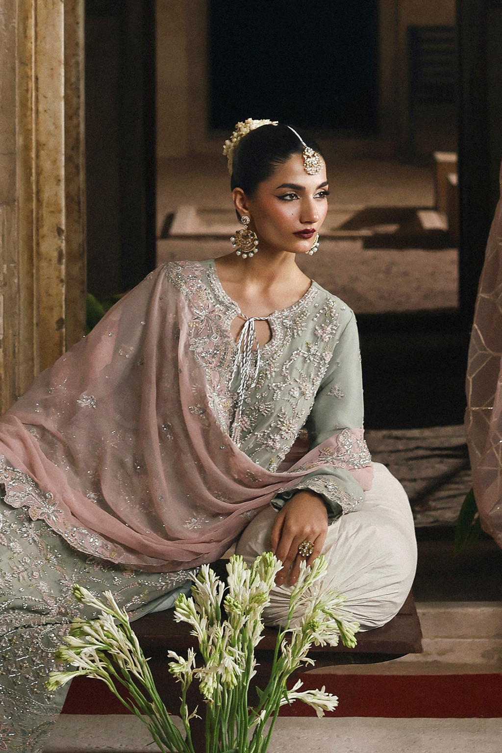EMAAN ADEEL Romansiyyah Luxury Formal - MAHPARI - 09