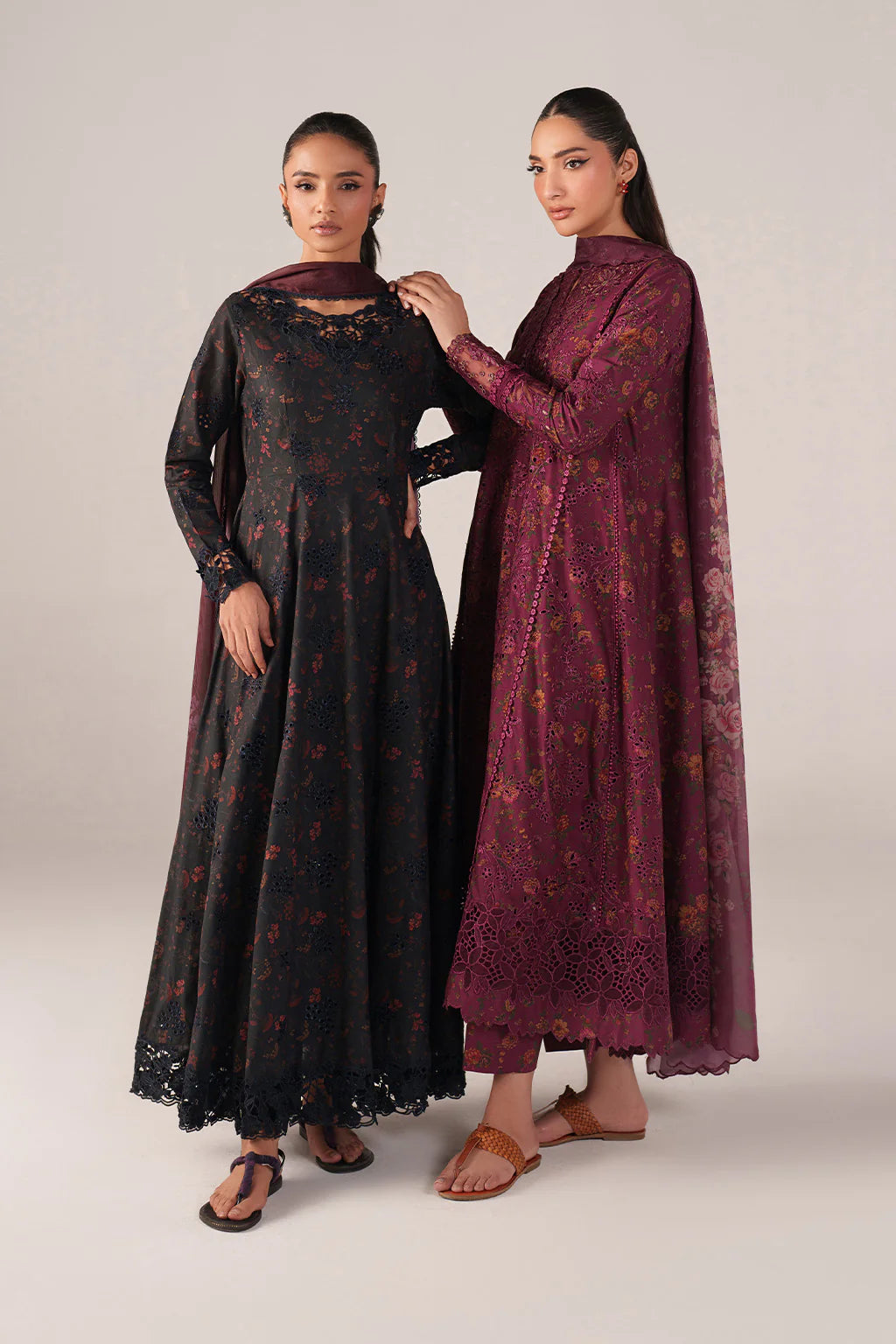 IZNIK Spring Summer 26 SS-09 Embroidered Lawn