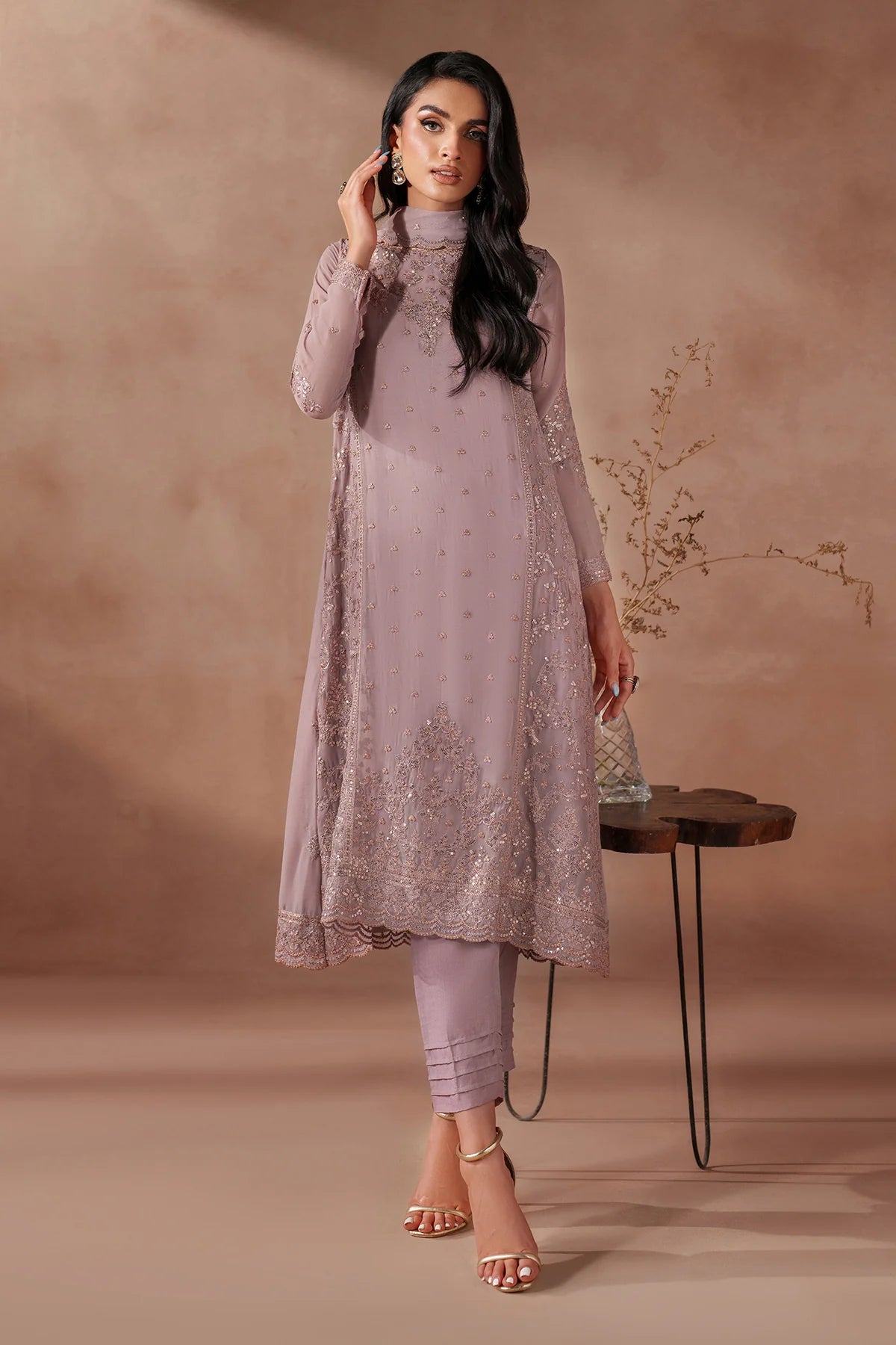 ZARIF Mahrosh UNST-MUF-04 SAHEER