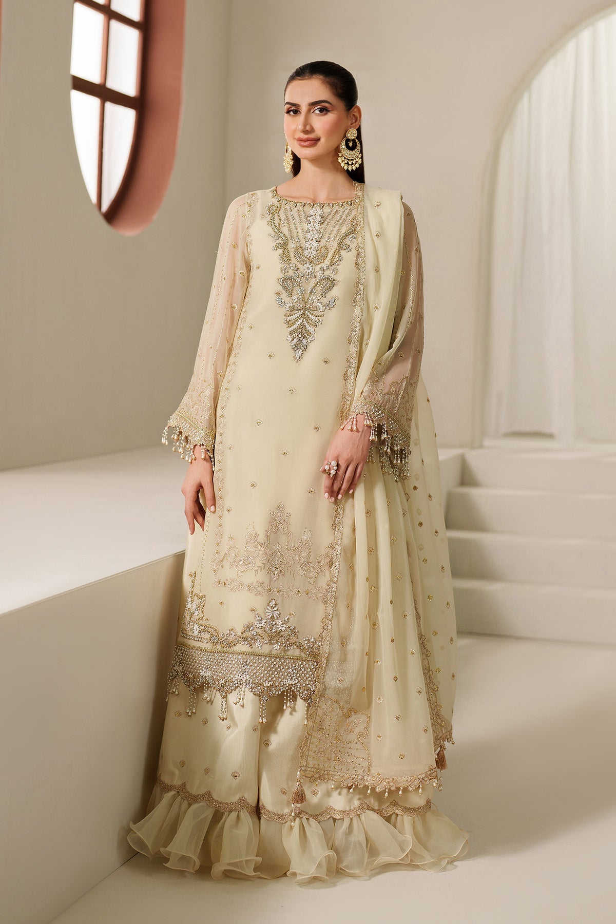 ALIZEH Reena AF-HM-4052-Parnoor