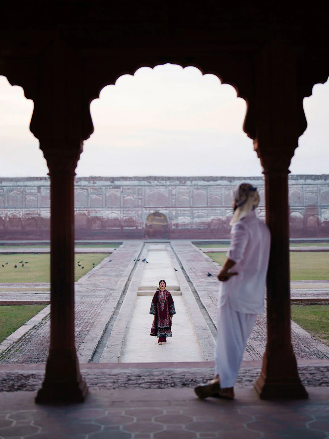 MAHNUR Gul Luxury Lawn '26 G-005