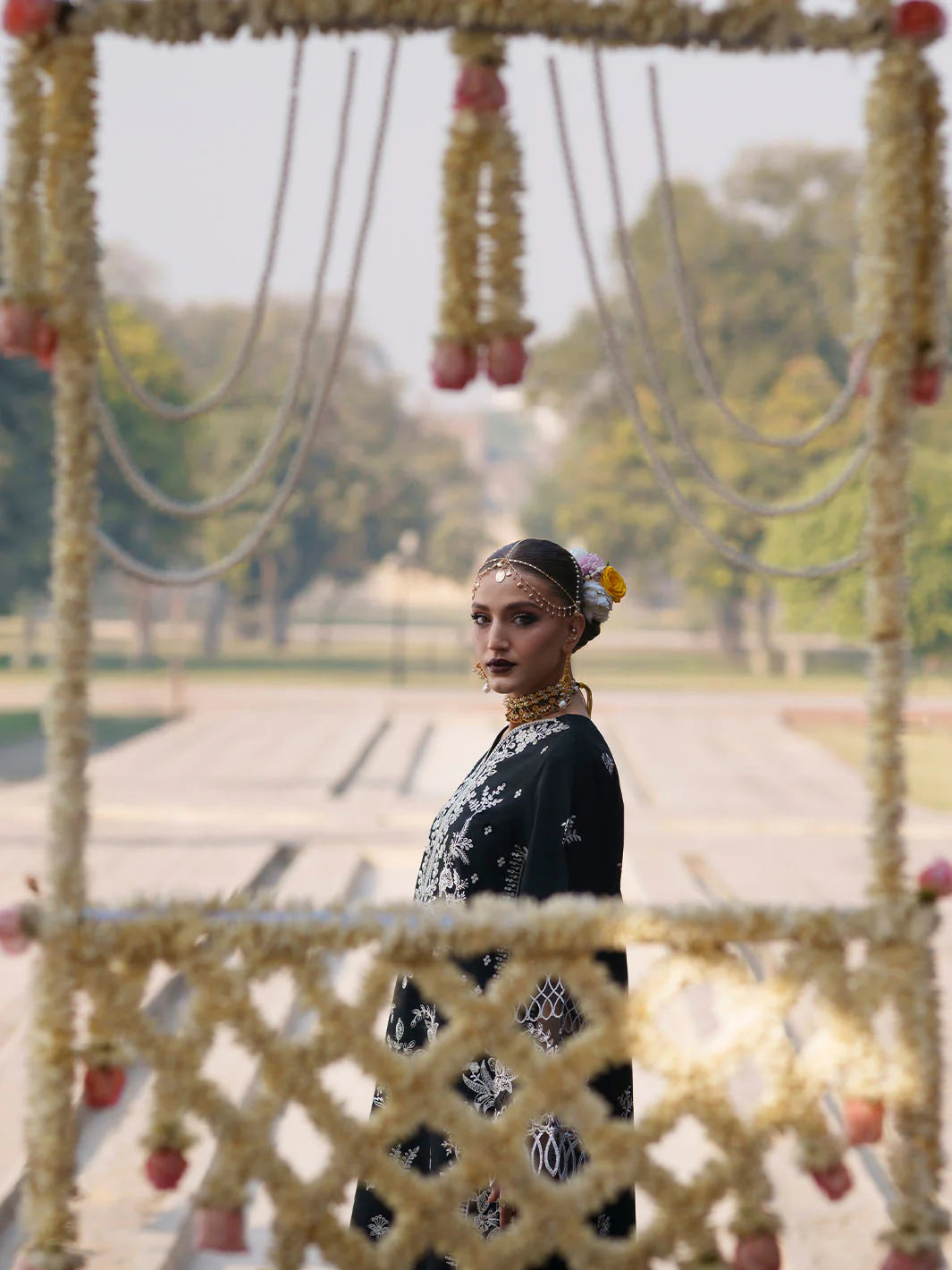 MAHNUR Gul Luxury Lawn '26 G-010