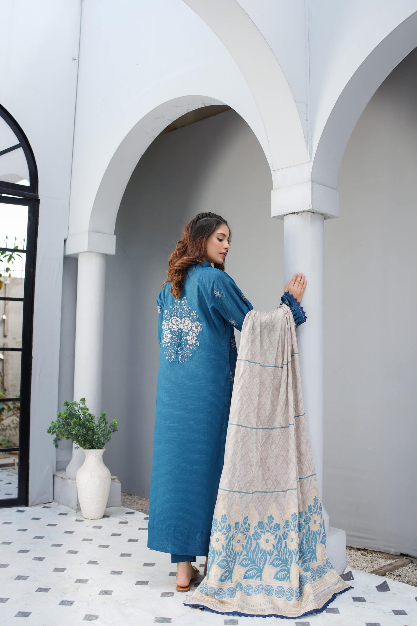 Manizay Meray Naina M-03