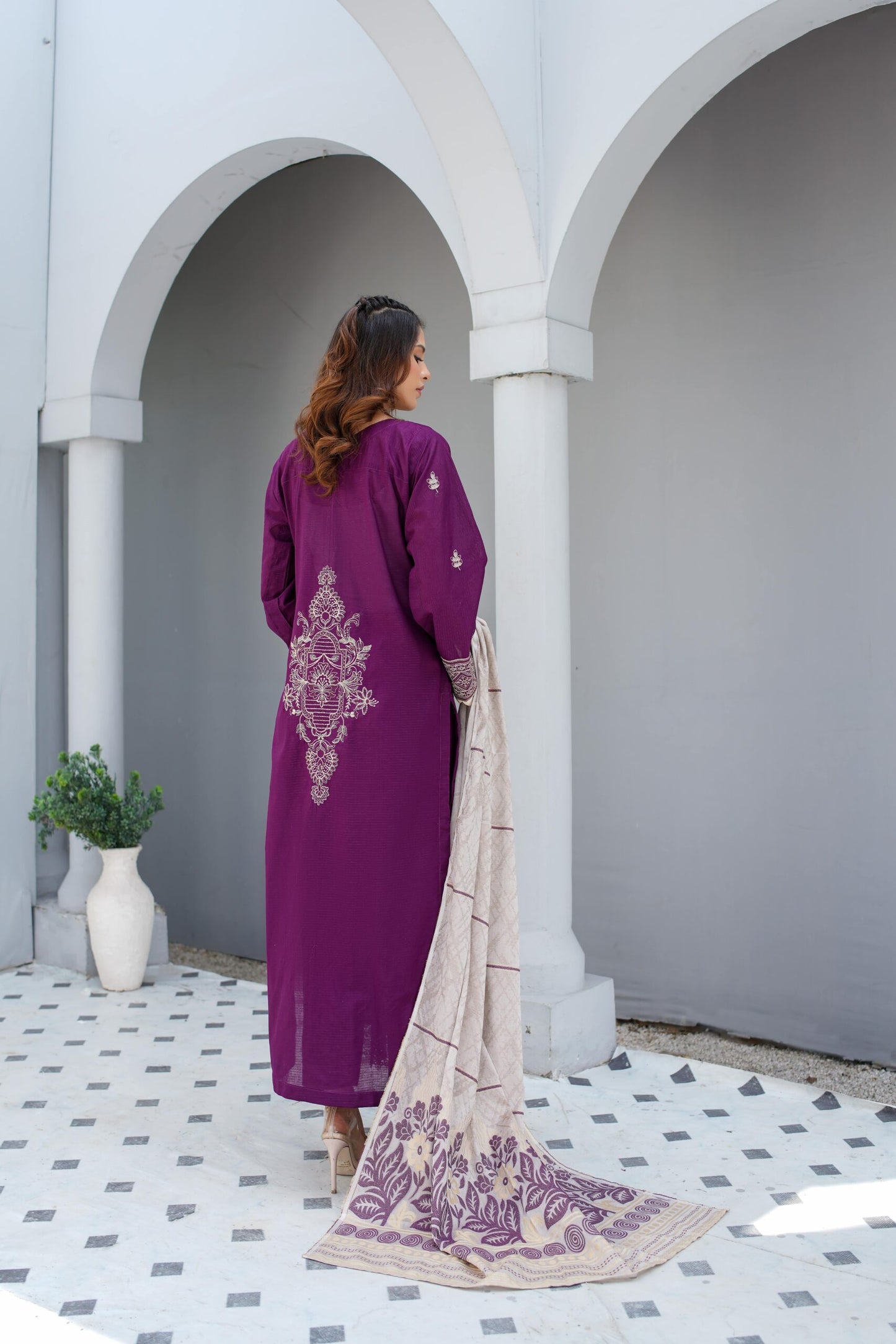Manizay Meray Naina M-01