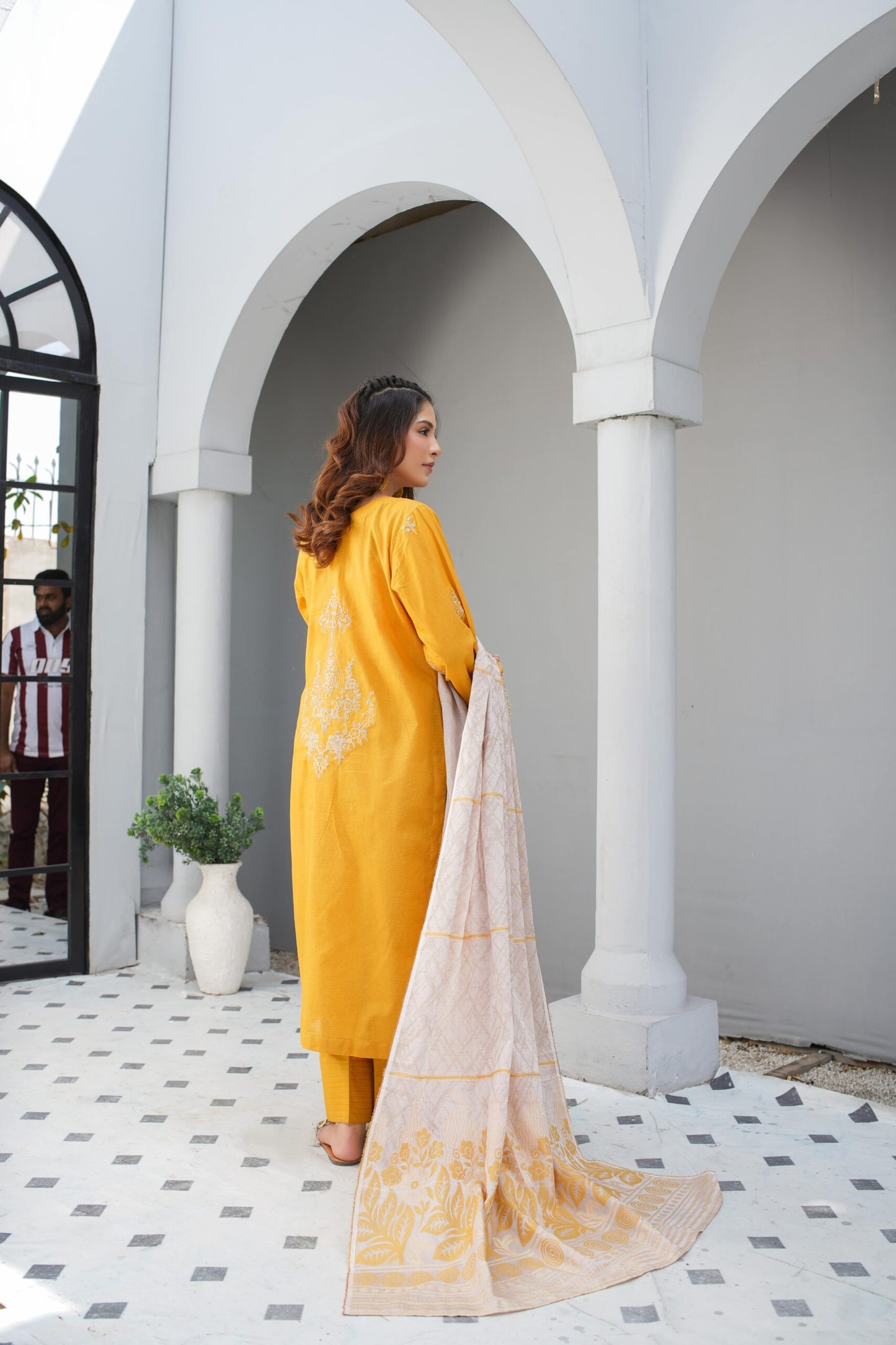 Manizay Meray Naina M-02