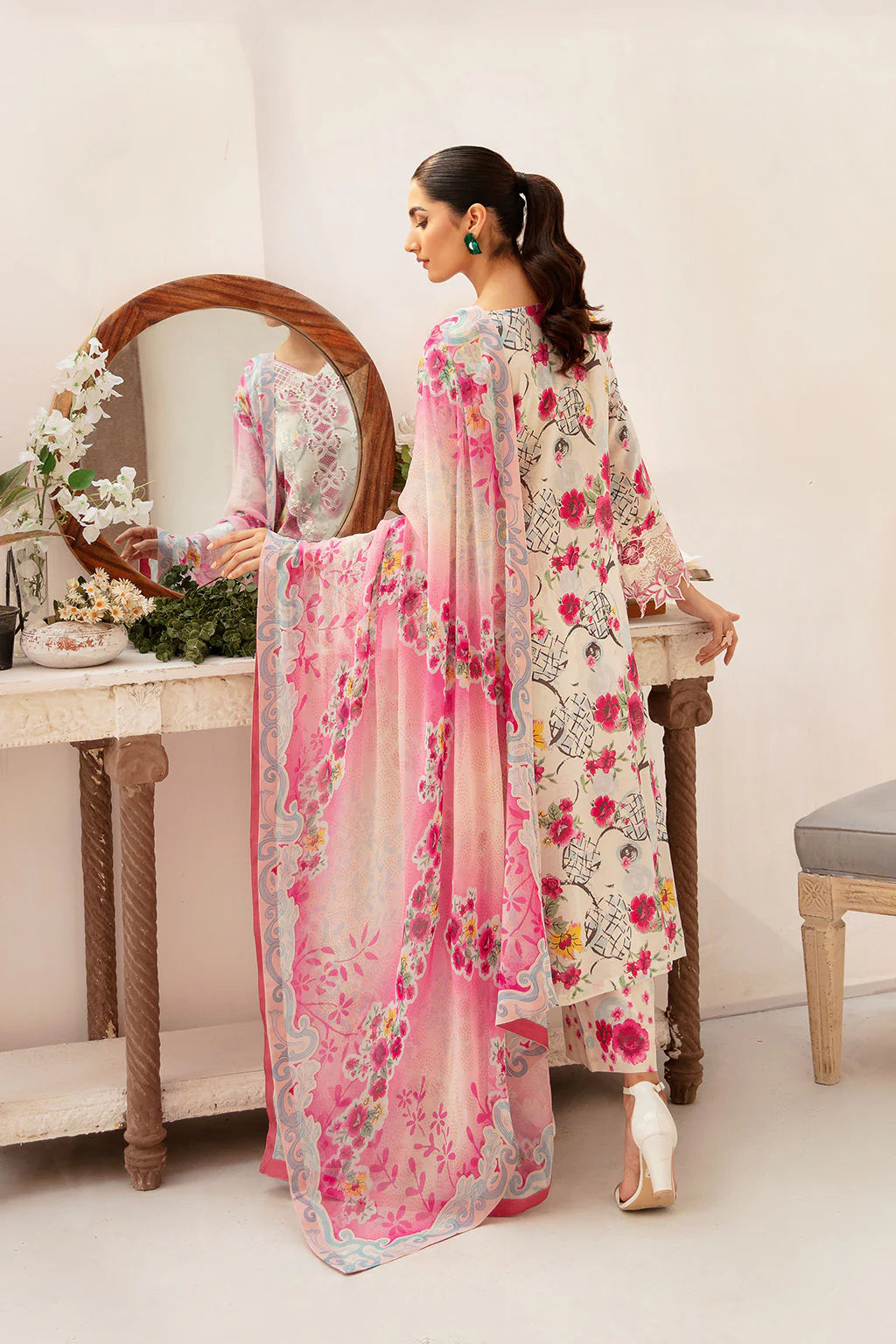 Ramsha Rangrez N-707