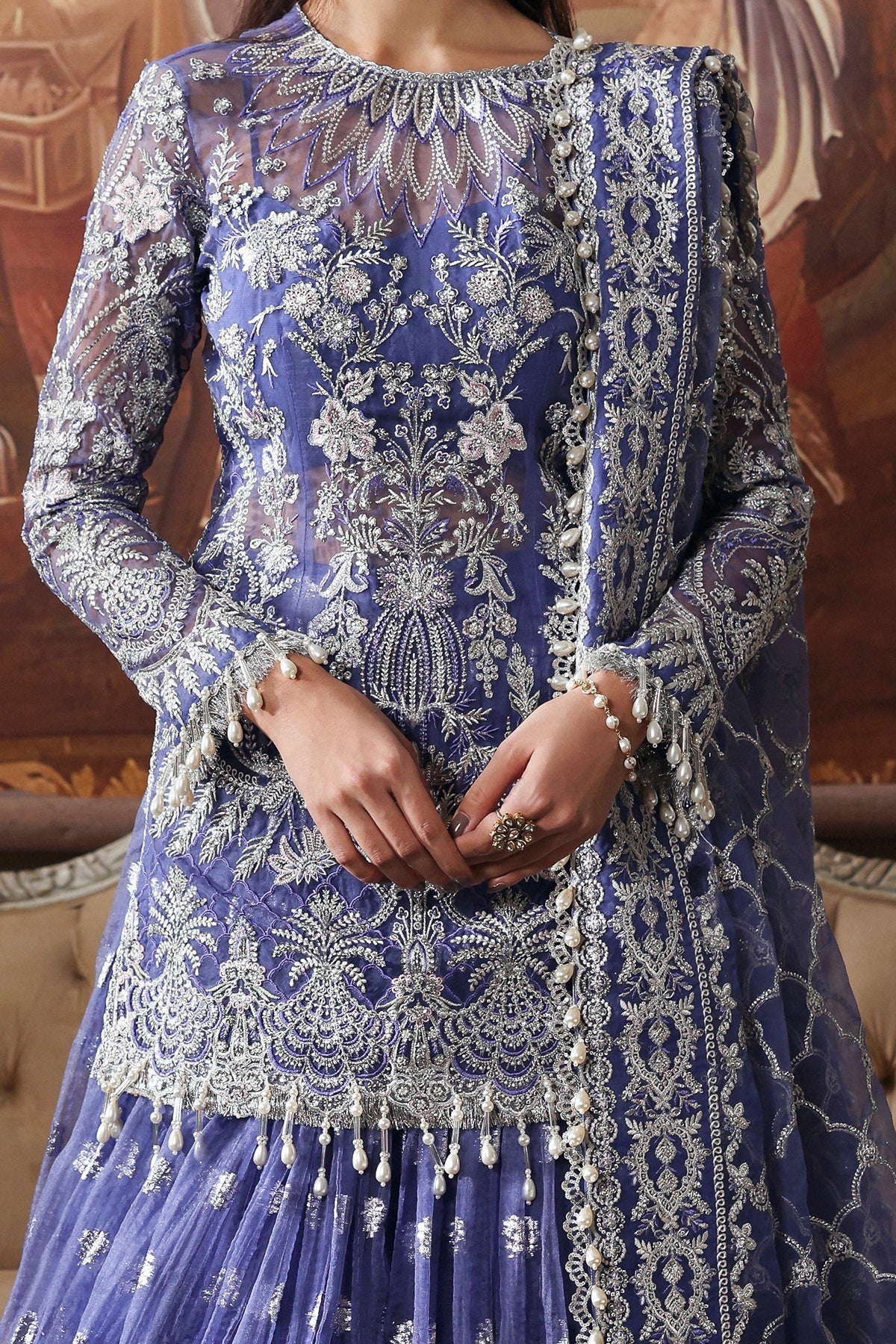 AFROZEH DASTAN GOI'25 Bloomveil - 1079