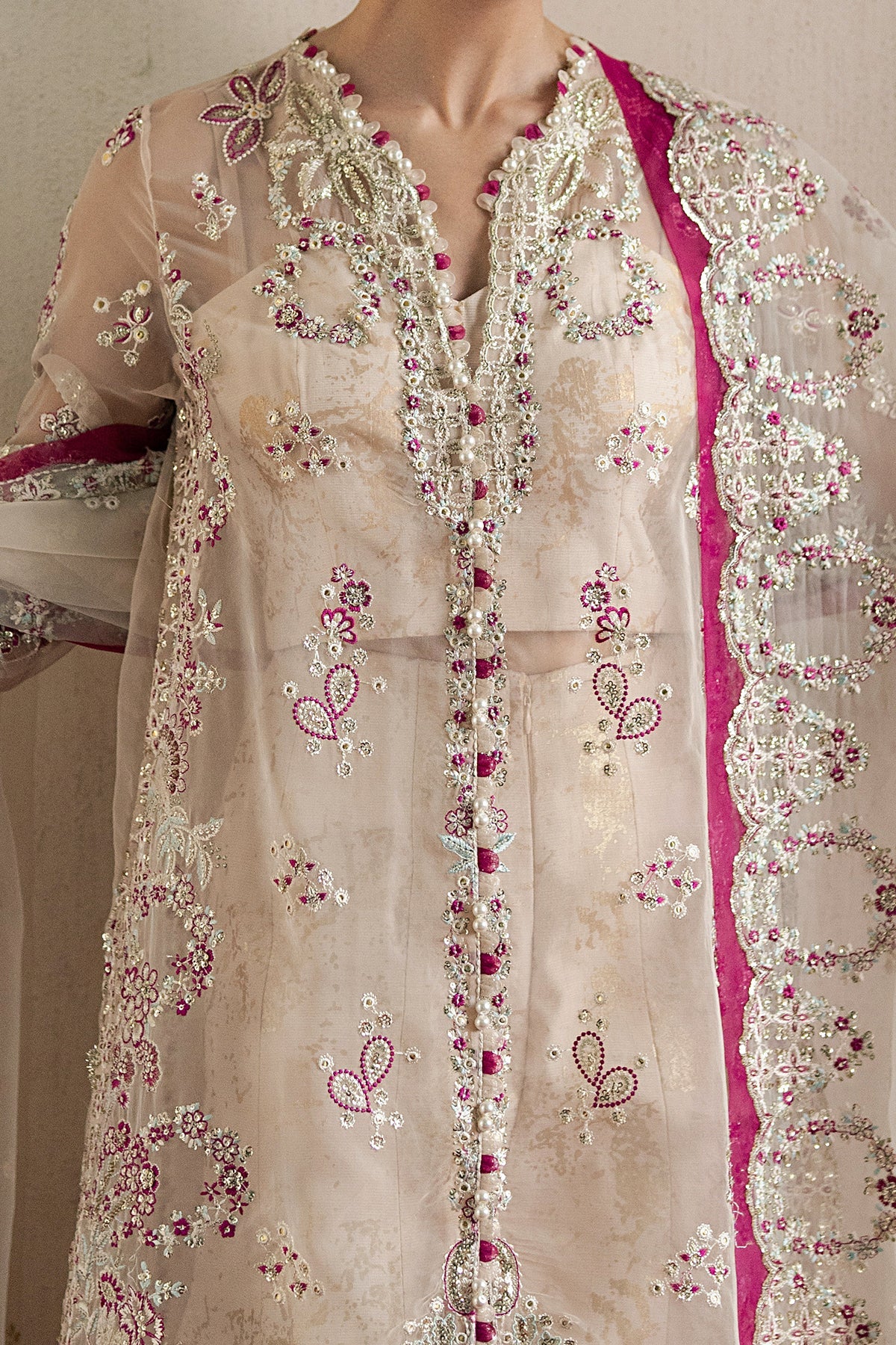 AYZEL Pehli Nazar Rangrez - 02