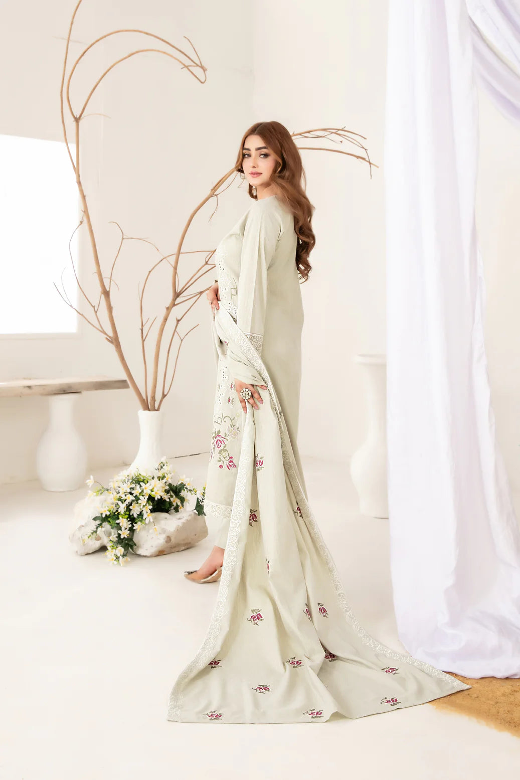 TAWAKKAL Naira D-5213