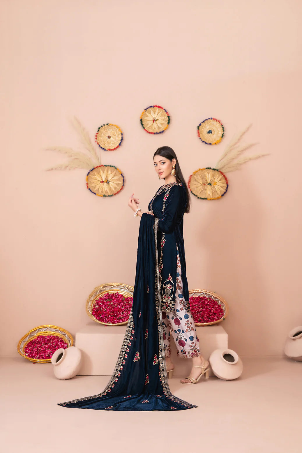 TAWAKKAL Makhmali D-5328