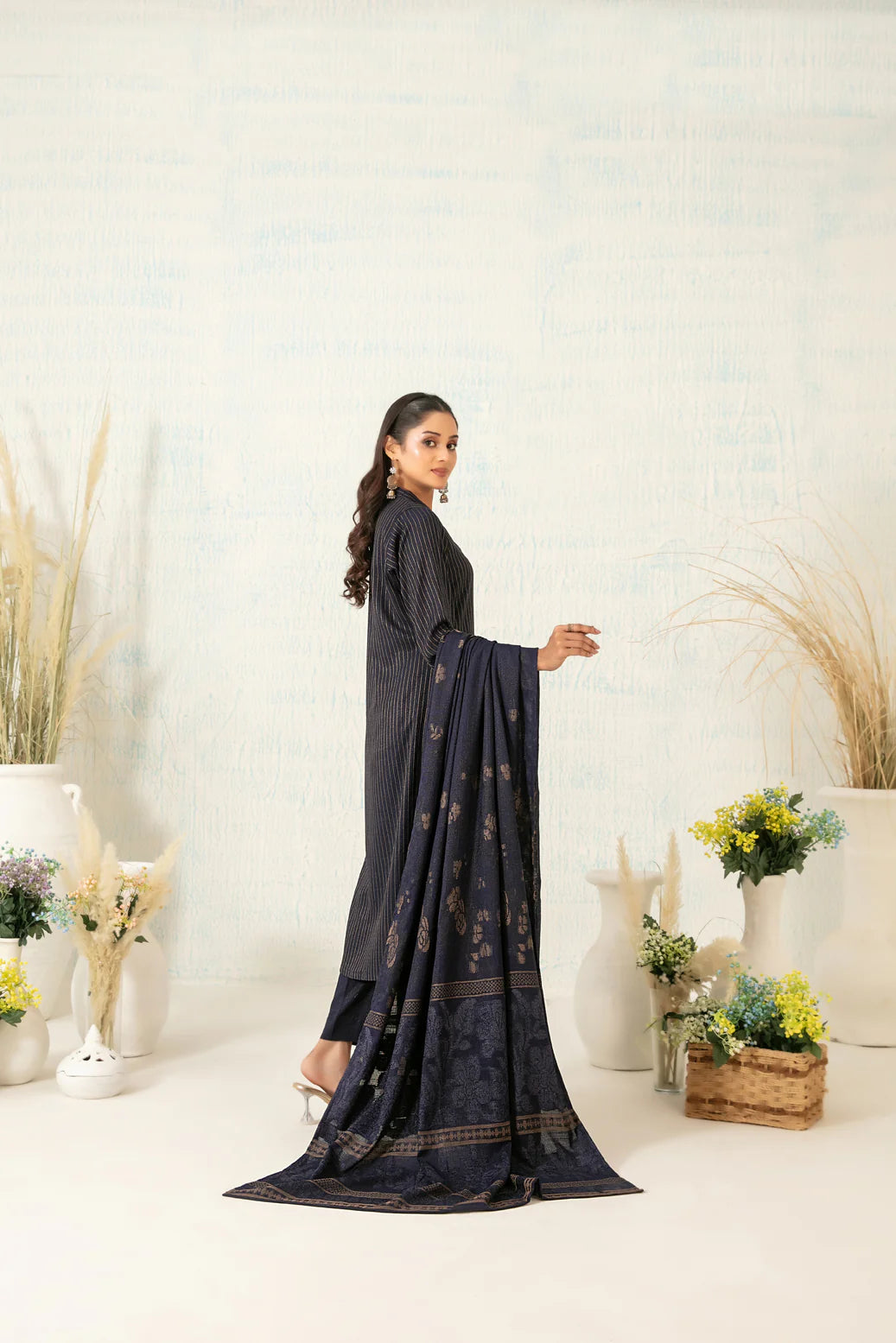 TAWAKKAL Sareen D-5546