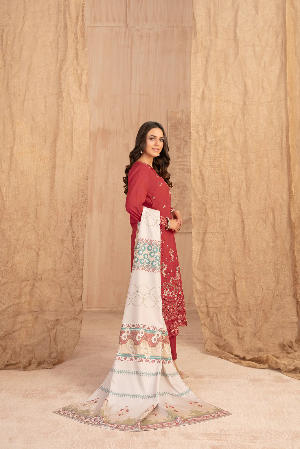 TAWAKKAL Cassa D-5401