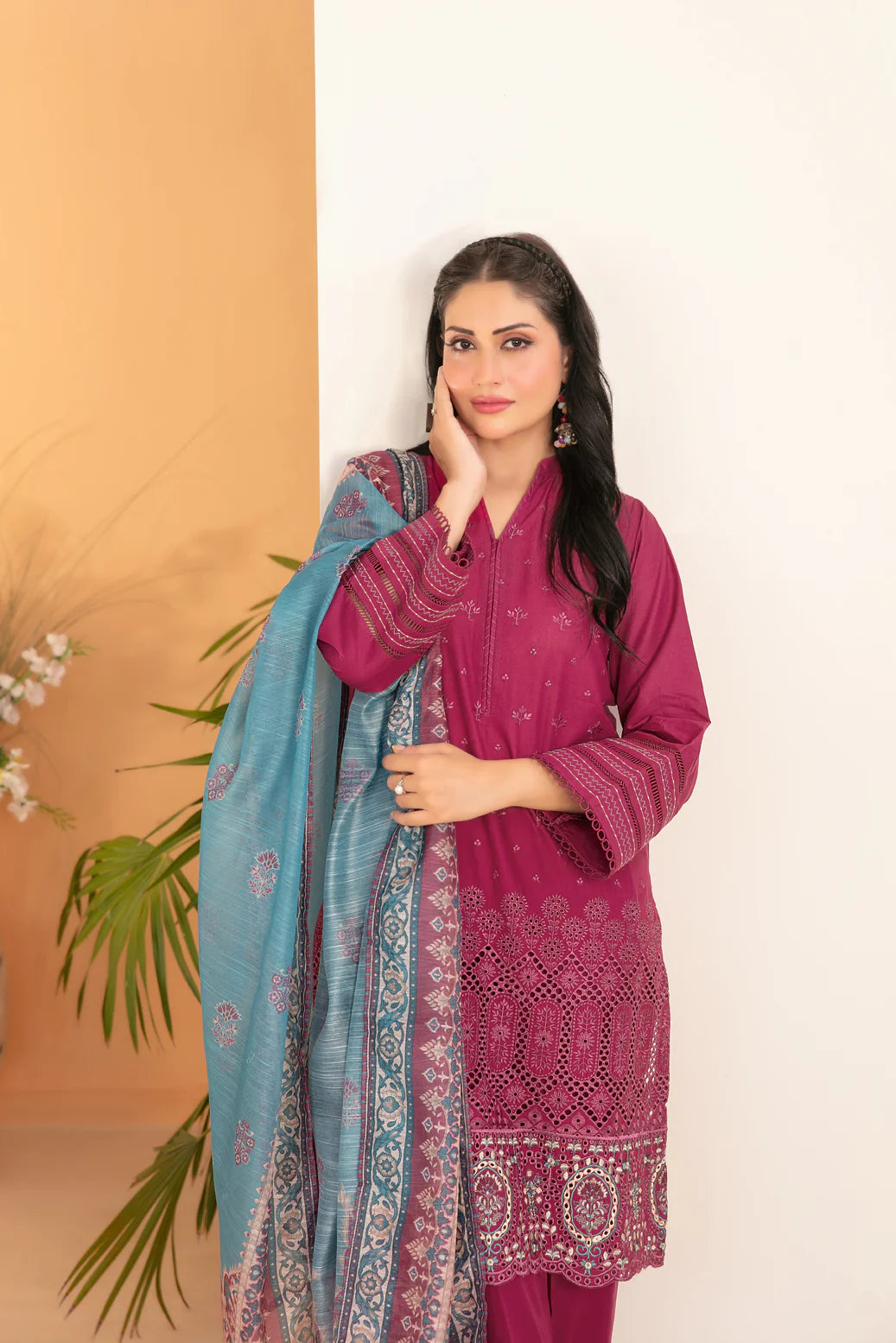 TAWAKKAL Dinara D-2283