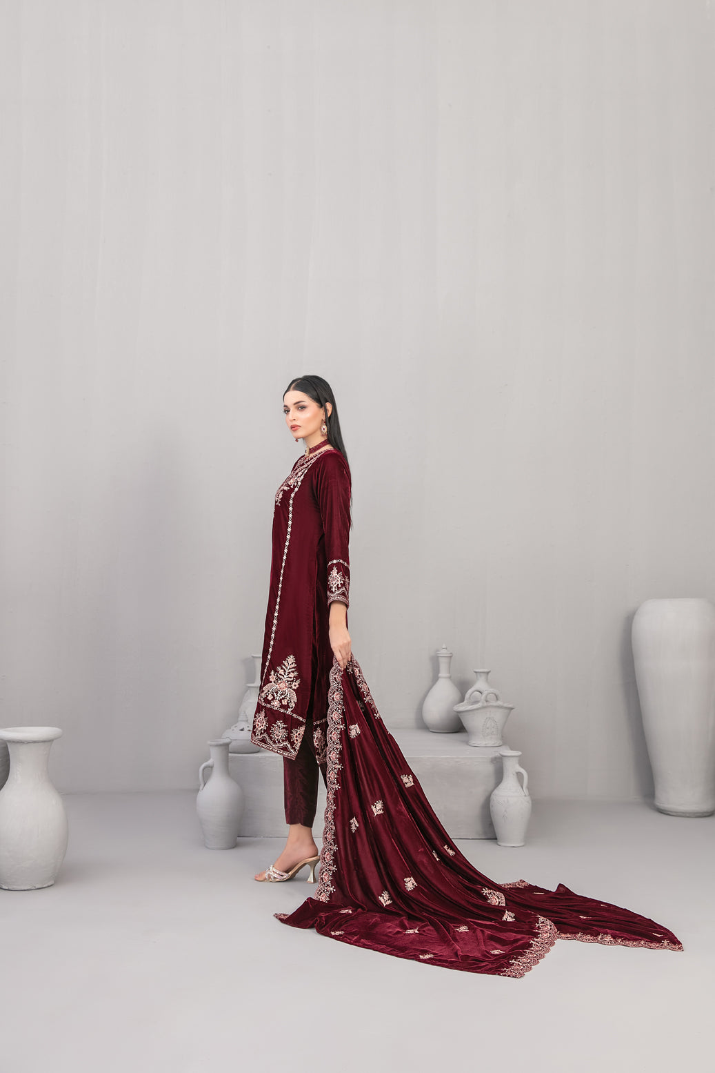 TAWAKKAL  D-4923 - Velvora Velvet