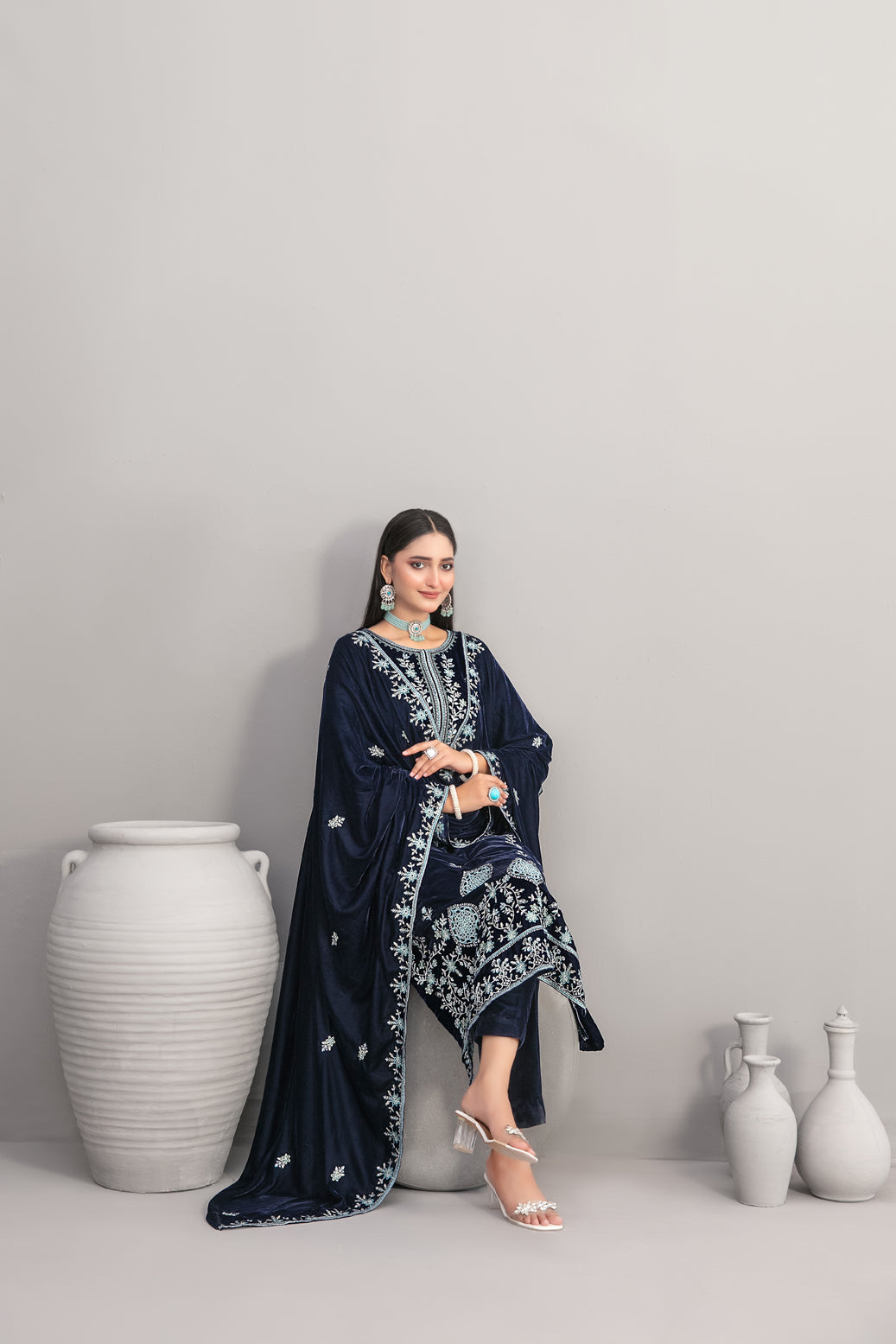 TAWAKKAL  D-4928 - Velvora Velvet