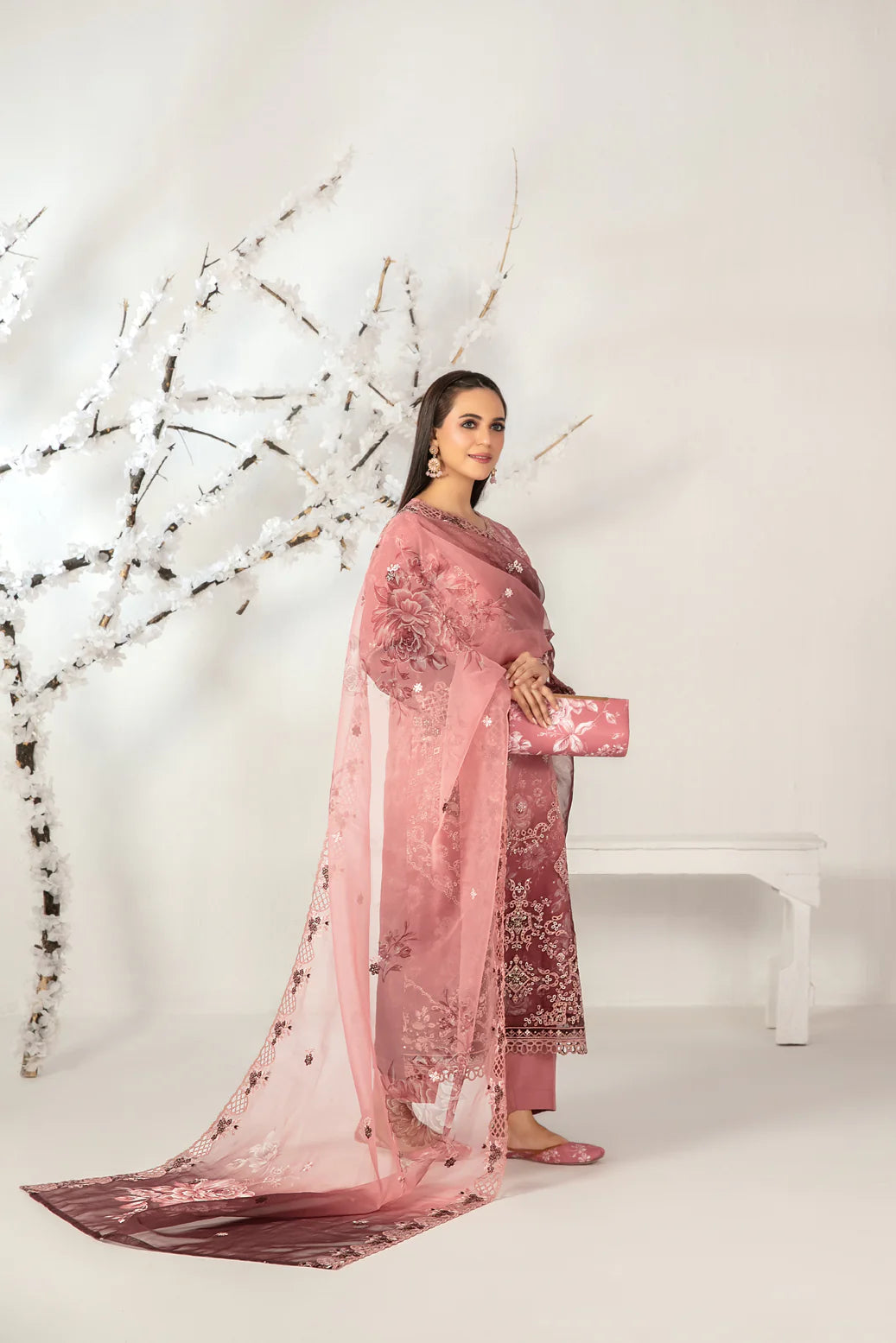 TAWAKKAL Ishq D-5137