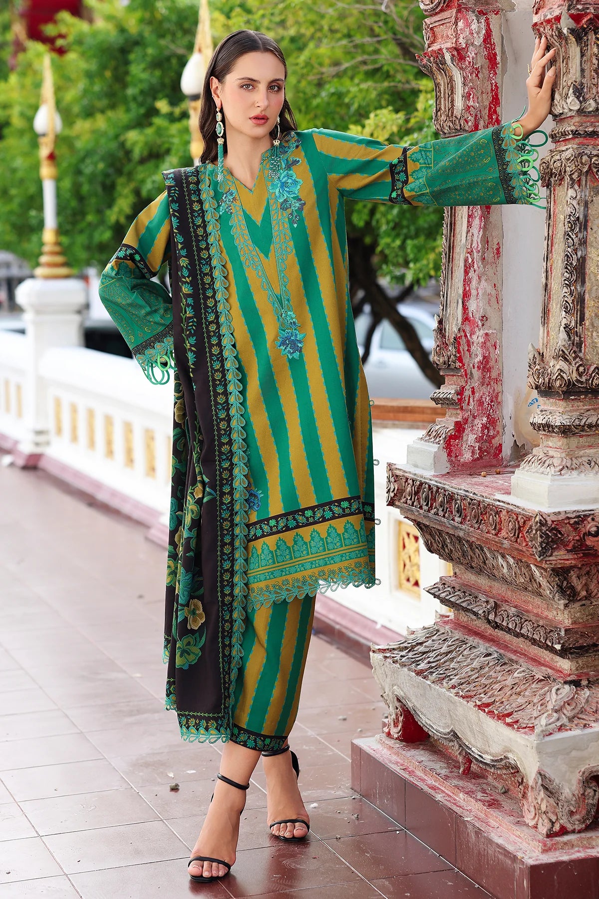 CHARIZMA Aniq Vol-01 2025 Fall Winter 3-PC Unstitched Embroidered Linen Collection ANW6-03