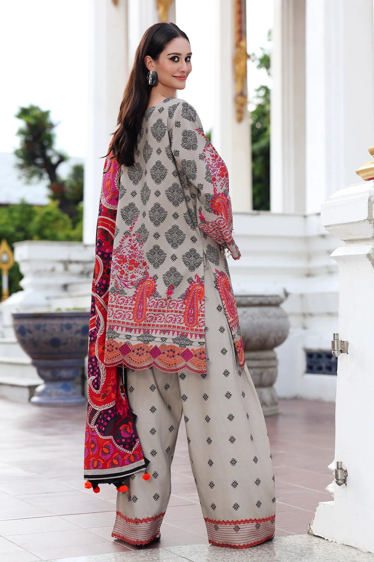 CHARIZMA Aniq Vol-01 2025 Fall Winter 3-PC Unstitched Embroidered Linen Collection ANW6-01