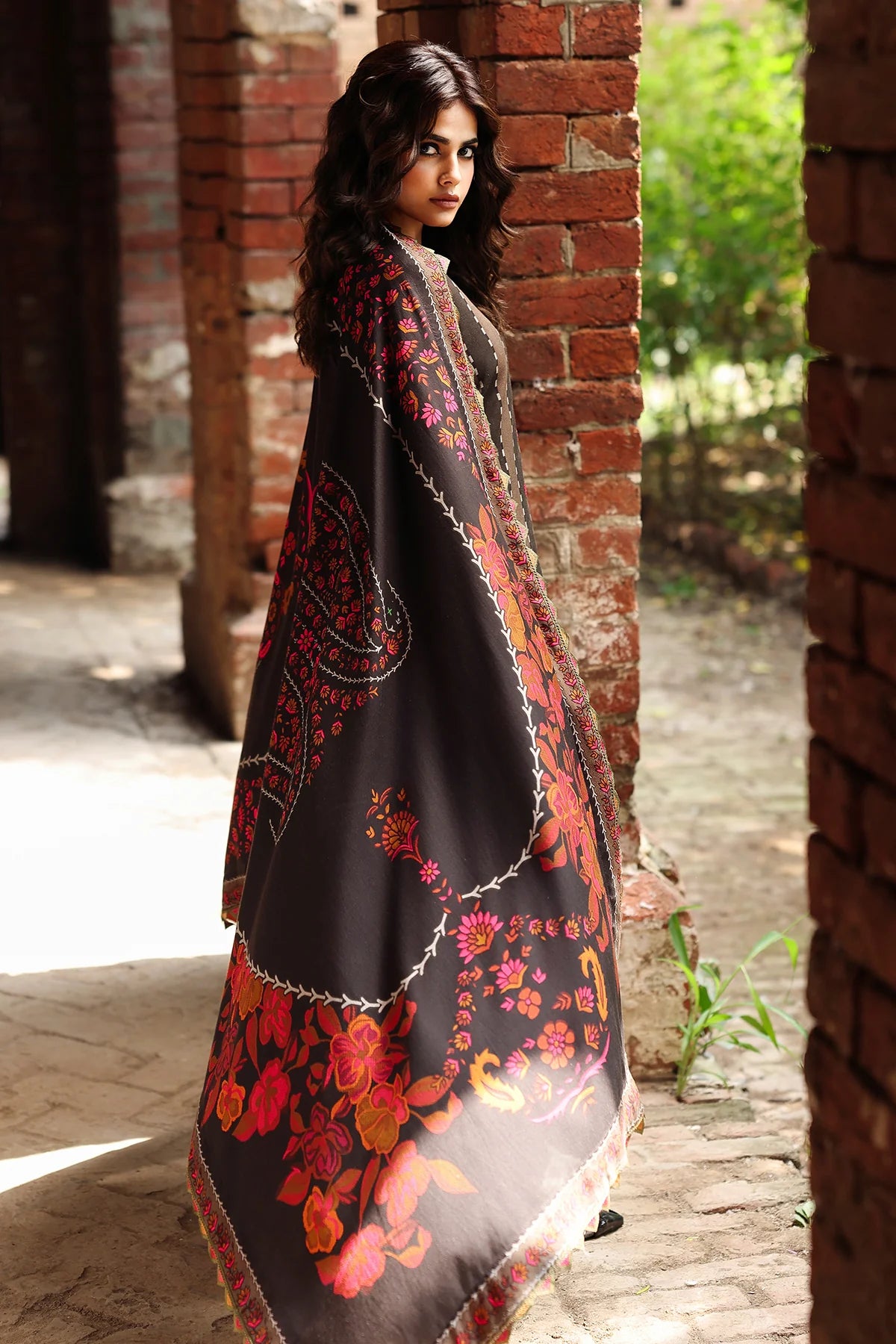 CHARIZMA Aniq Vol-01 2025 Fall Winter 3-PC Unstitched Embroidered Linen Collection ANW6-09
