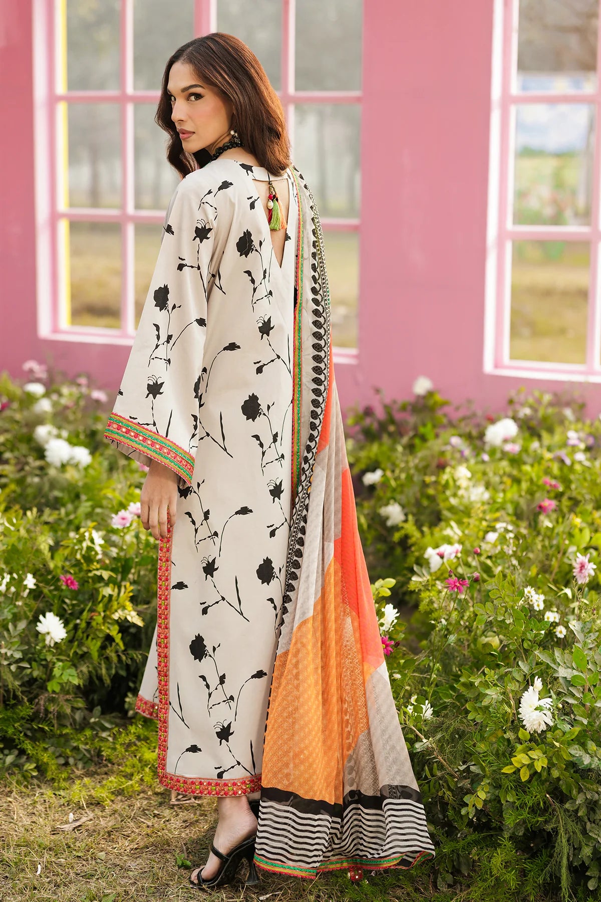 CHARIZMA RANG-E-BAHAR  CRB6-02