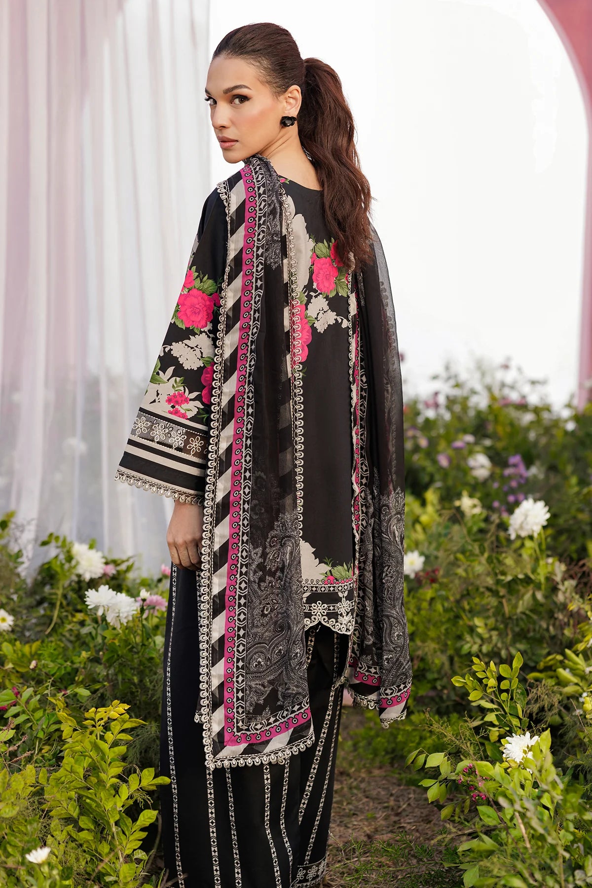 CHARIZMA RANG-E-BAHAR  CRB6-06