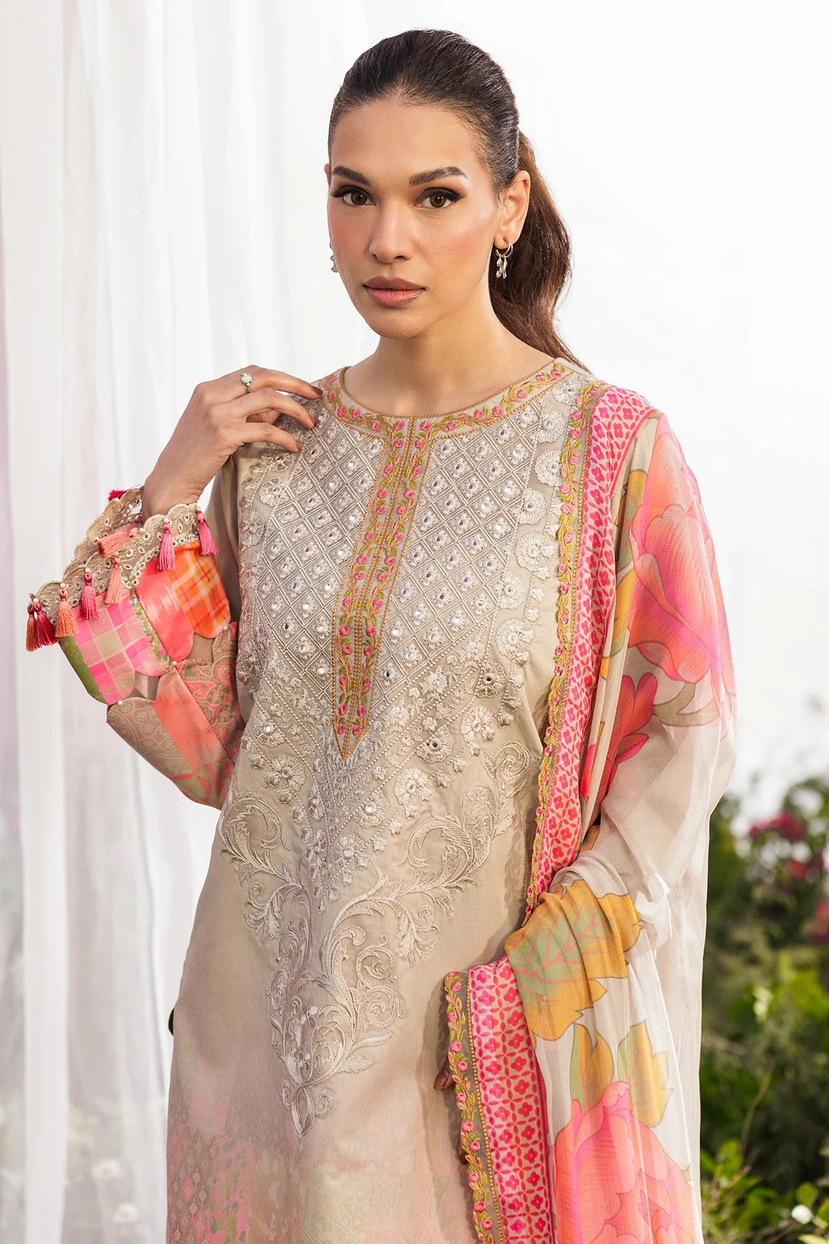 CHARIZMA RANG-E-BAHAR  CRB6-05