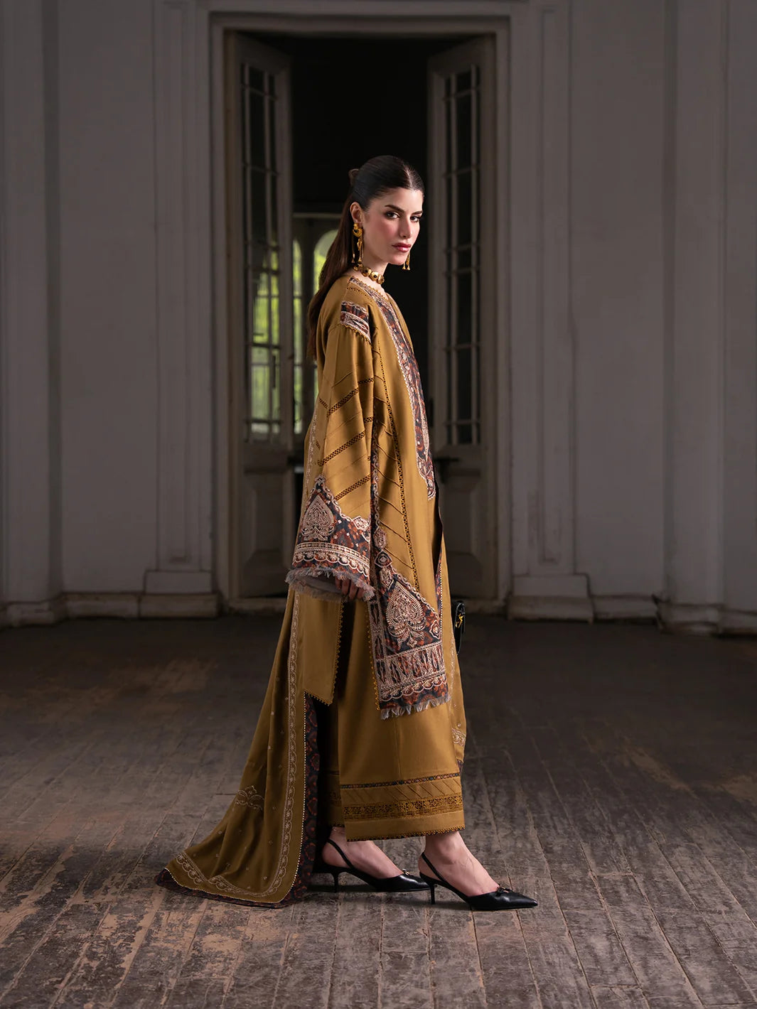 BIN ILYAS Dulzura Luxury Winter '26 1027 B