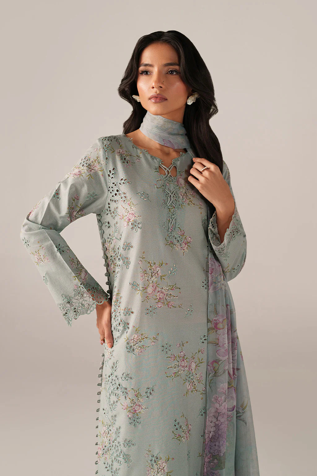 IZNIK Spring Summer 26 SS-12 Embroidered Lawn