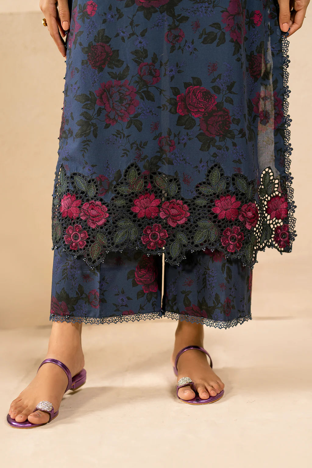 IZNIK EFL - 12