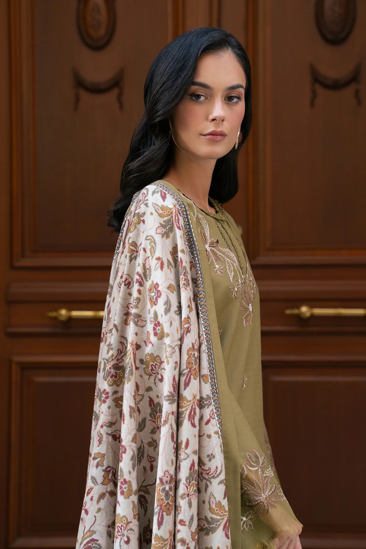 RANG RASIYA Meet Me In Istanbul Winter Collection 26 Eden