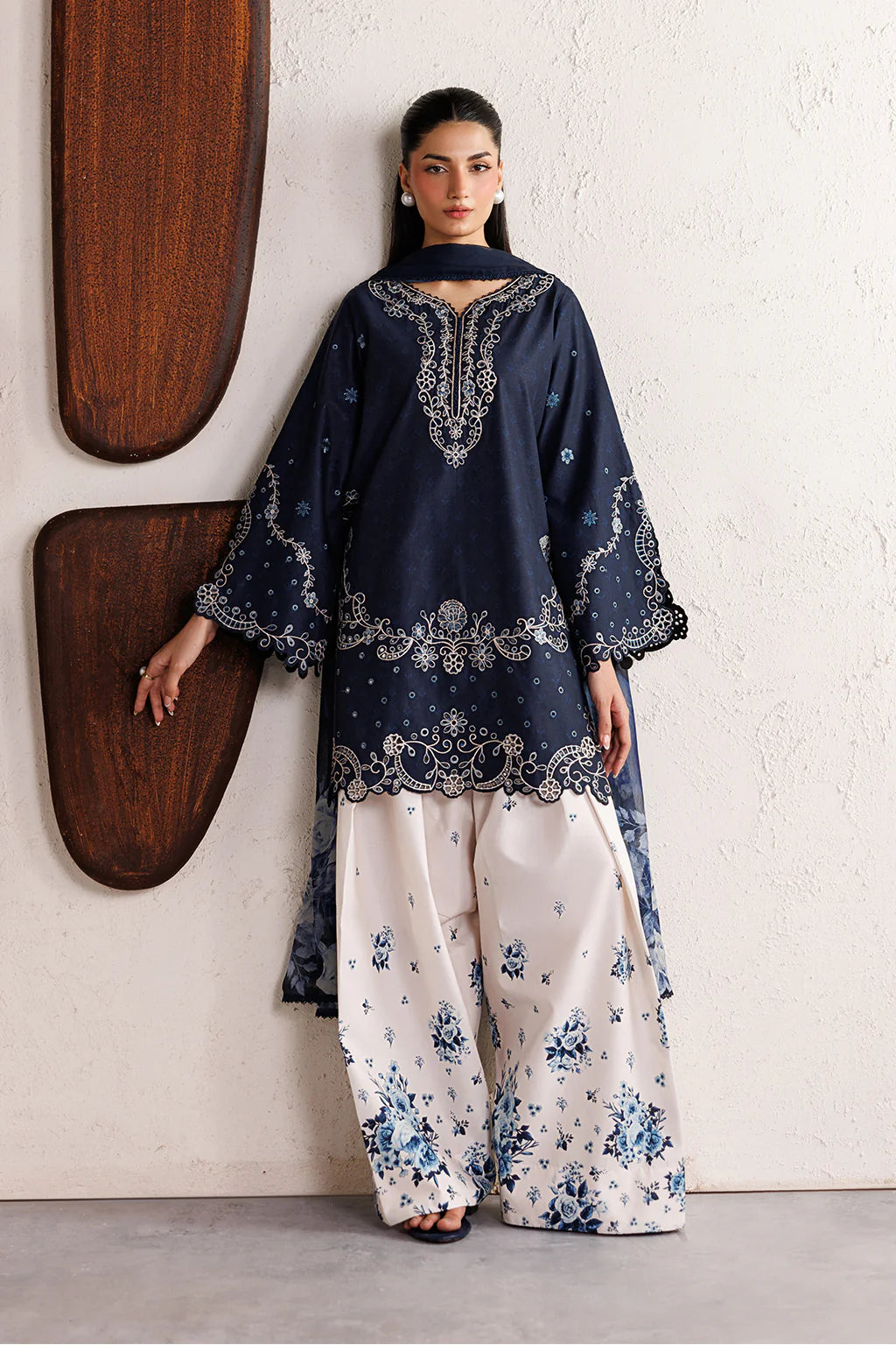 IZNIK Festive Lawn IBE-02 Embroidered Lawn