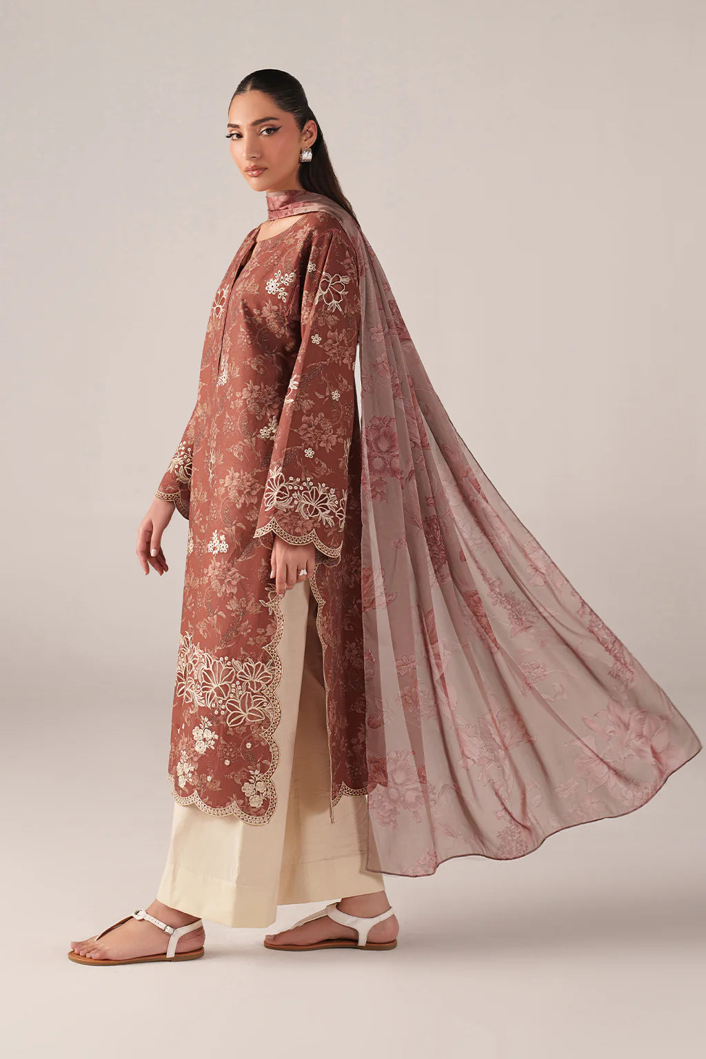 IZNIK Spring Summer 26 SS-02 Embroidered Lawn