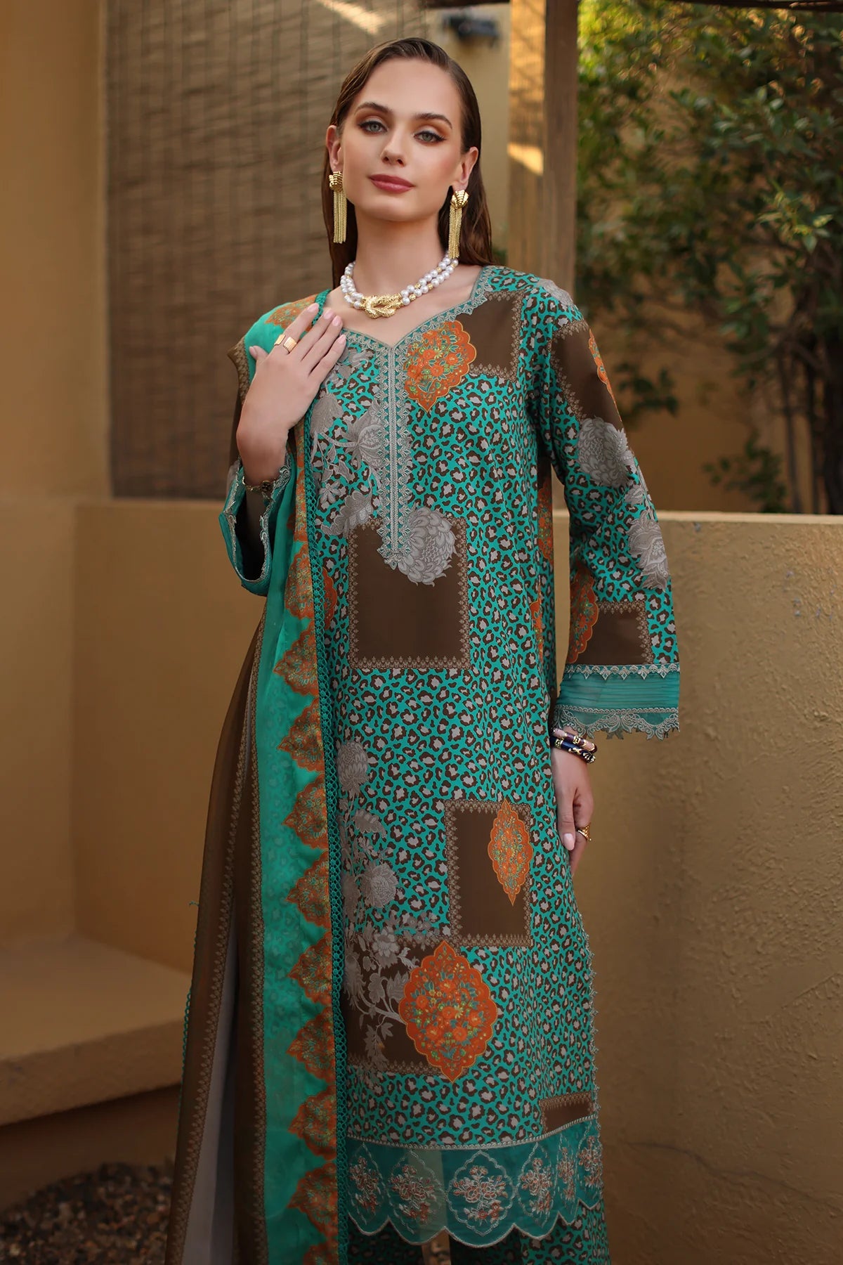 CHARIZMA Combination Unstitched Embroidered Lawn Collection CC6-09