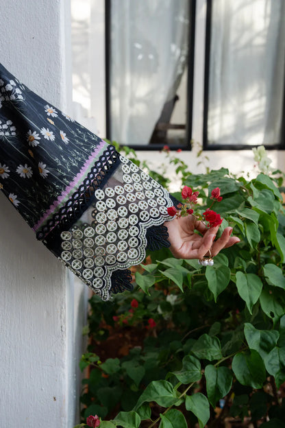 AABYAAN SHEZLIN CHIKANKARI EDIT '26 LAREEN AZ-02