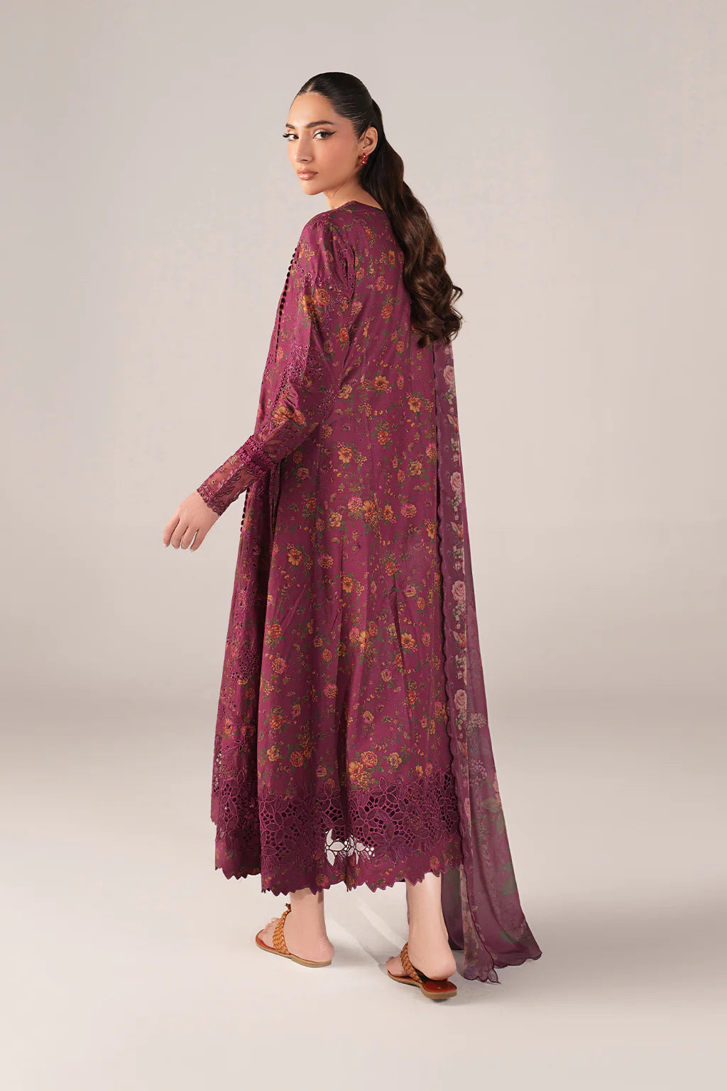 IZNIK Spring Summer 26 SS-04 Embroidered Lawn