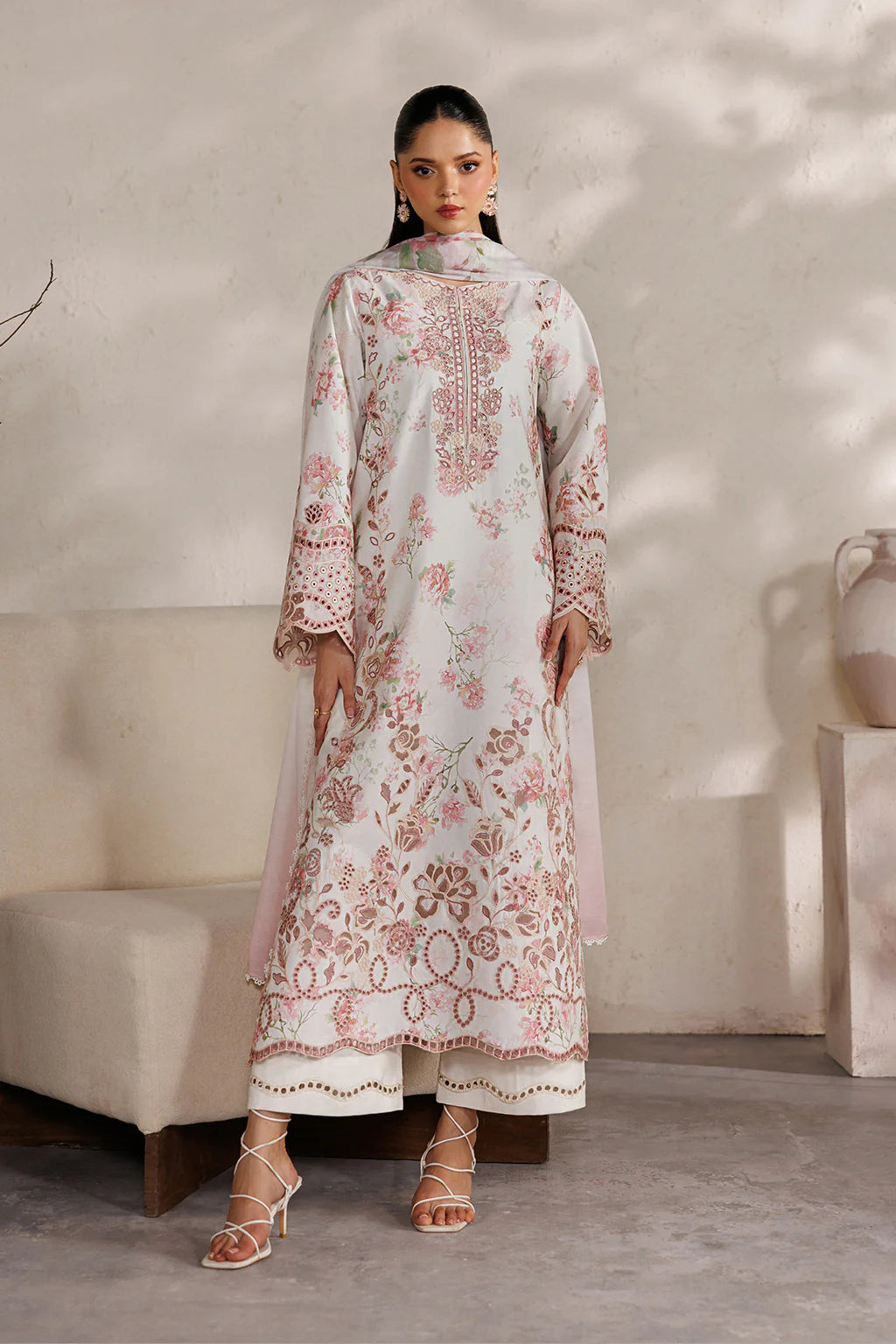 IZNIK Festive Lawn IBE-04 Embroidered Lawn