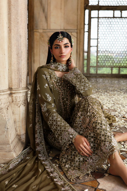 EMAAN ADEEL  Romansiyyah Luxury Formal - OLIVEA - 03